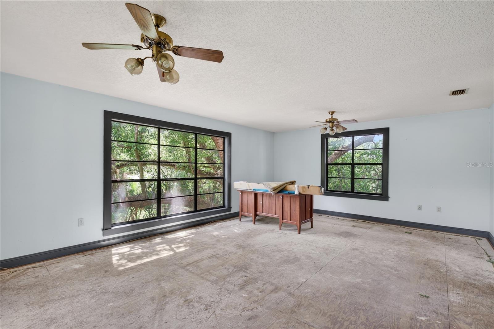 EUSTIS MORNINGVIEW SUB - Residential