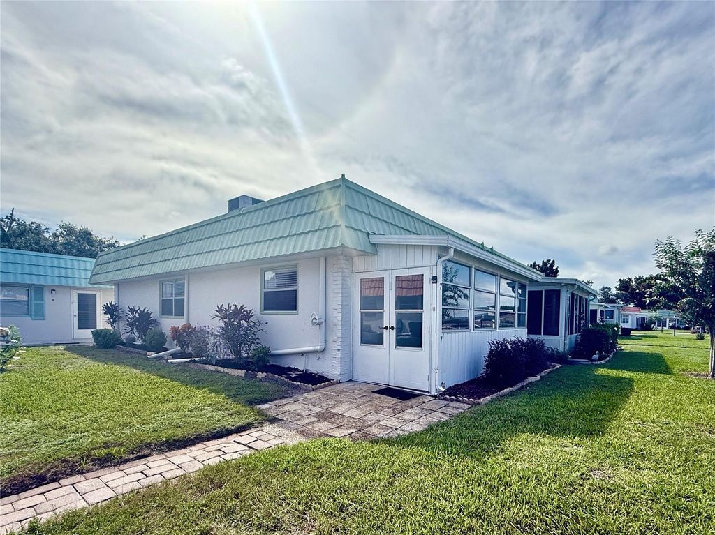 Photo of 1802 Bedford Lane #7, Sun City Center, FL 33573 (MLS # TB8424879)
