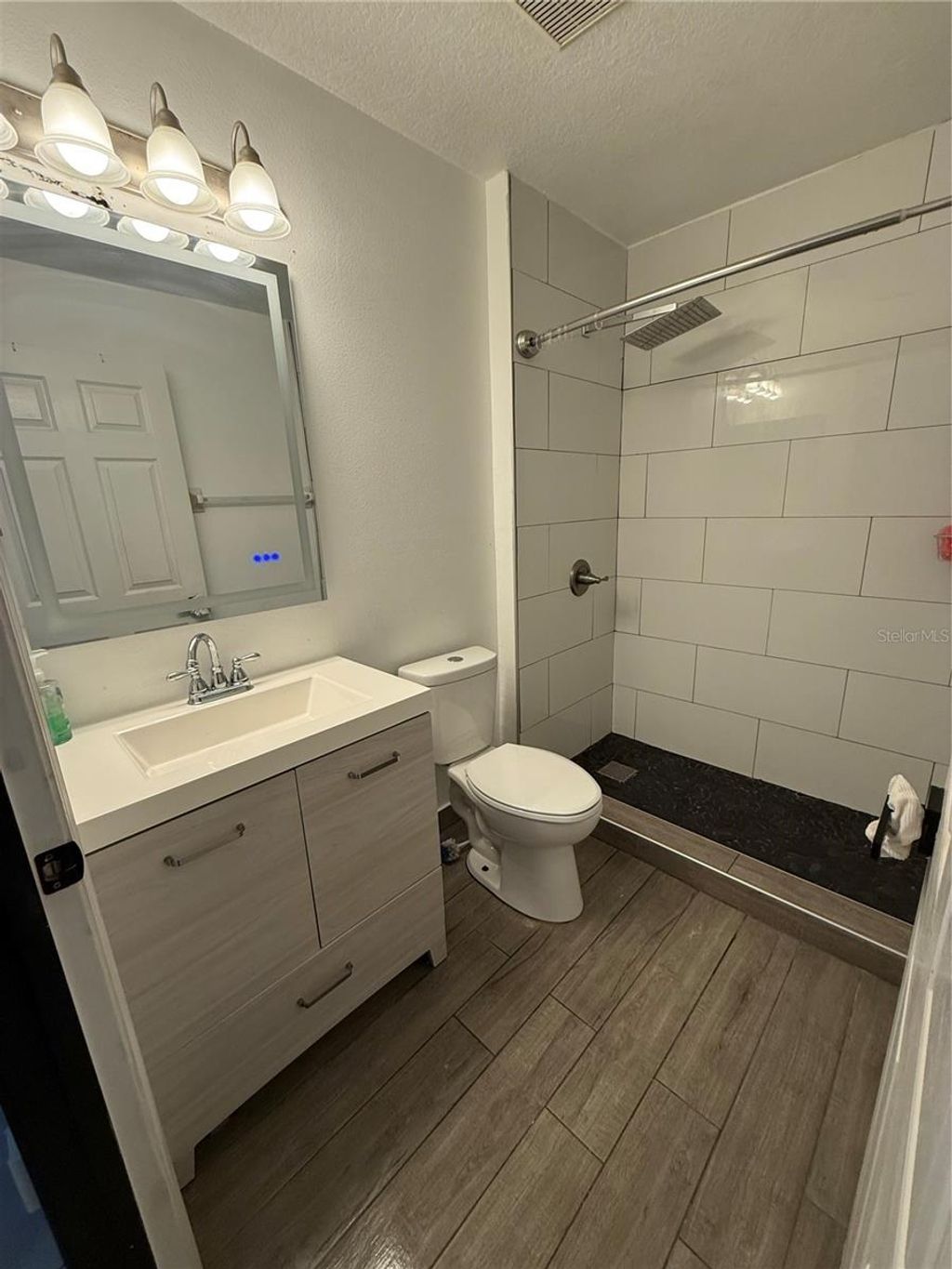 Photo of 151 Fair Hope Pass, Davenport, FL 33897 (MLS # G5102048)