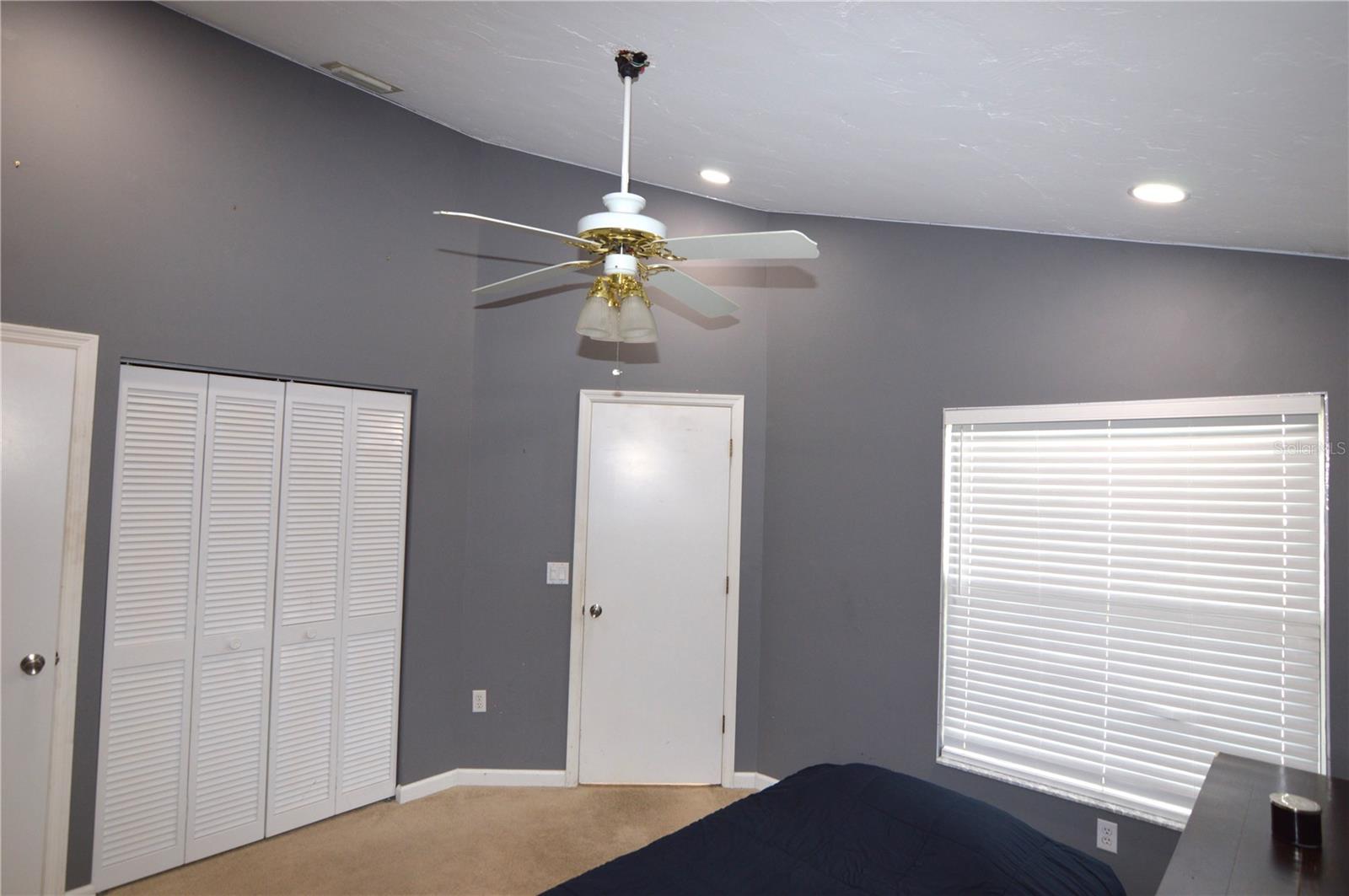 DEER HOLLOW - Residential