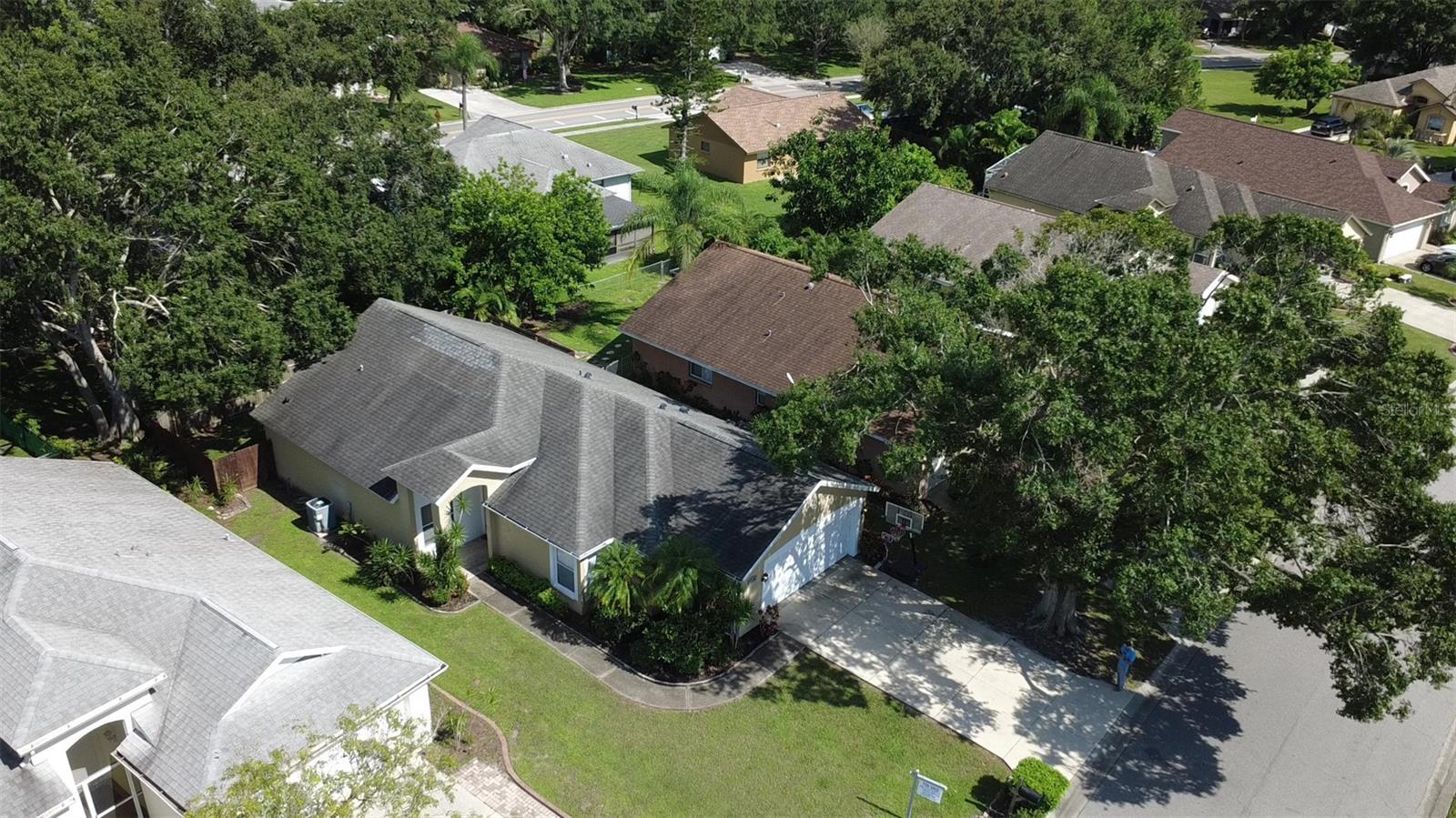 DEER HOLLOW - Residential