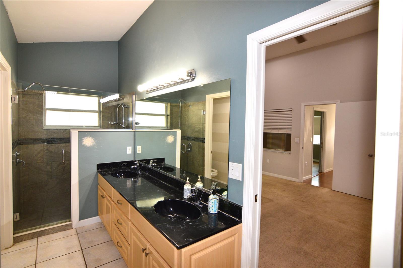 DEER HOLLOW - Residential