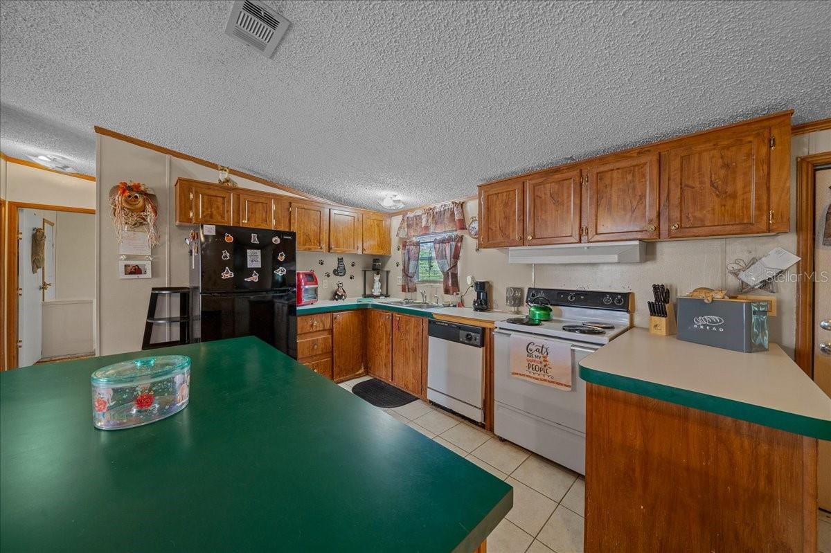 LAKE WEIR HEIGHTS - Residential