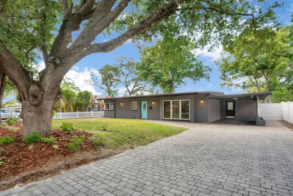 PARK MANOR - Residential