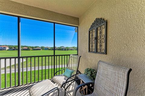 Condominium in BRADENTON FL 811 FAIRWAYCOVE LANE 34.jpg