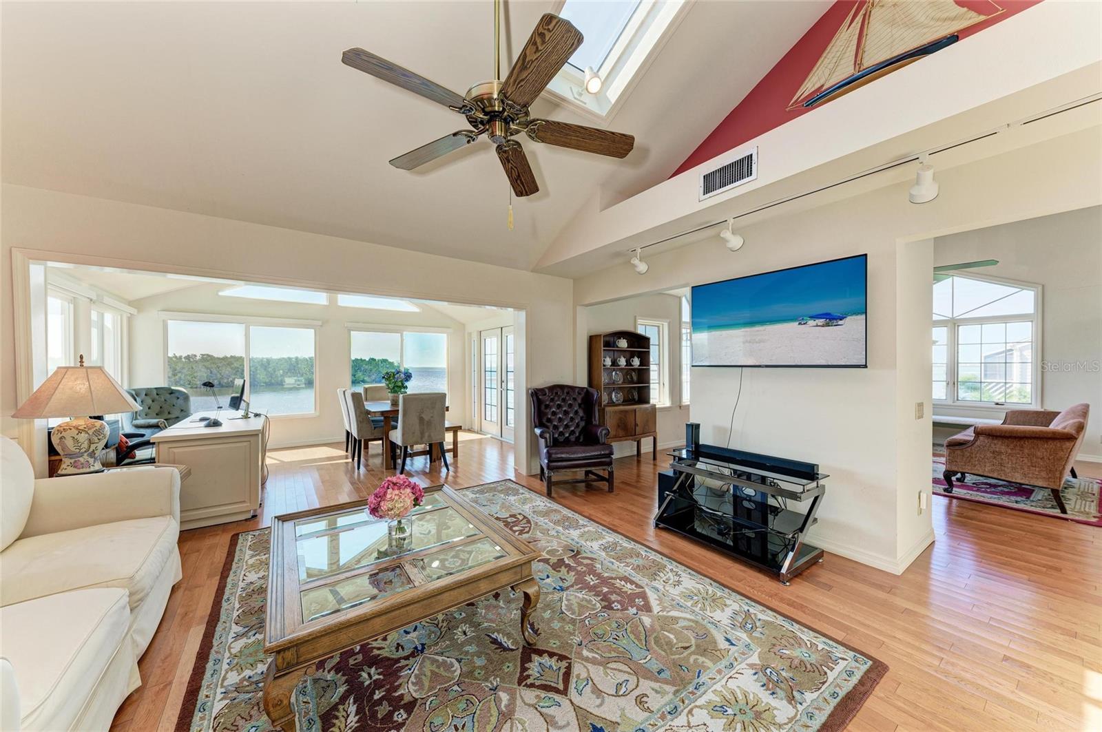 TIDY ISLAND PH I - Residential