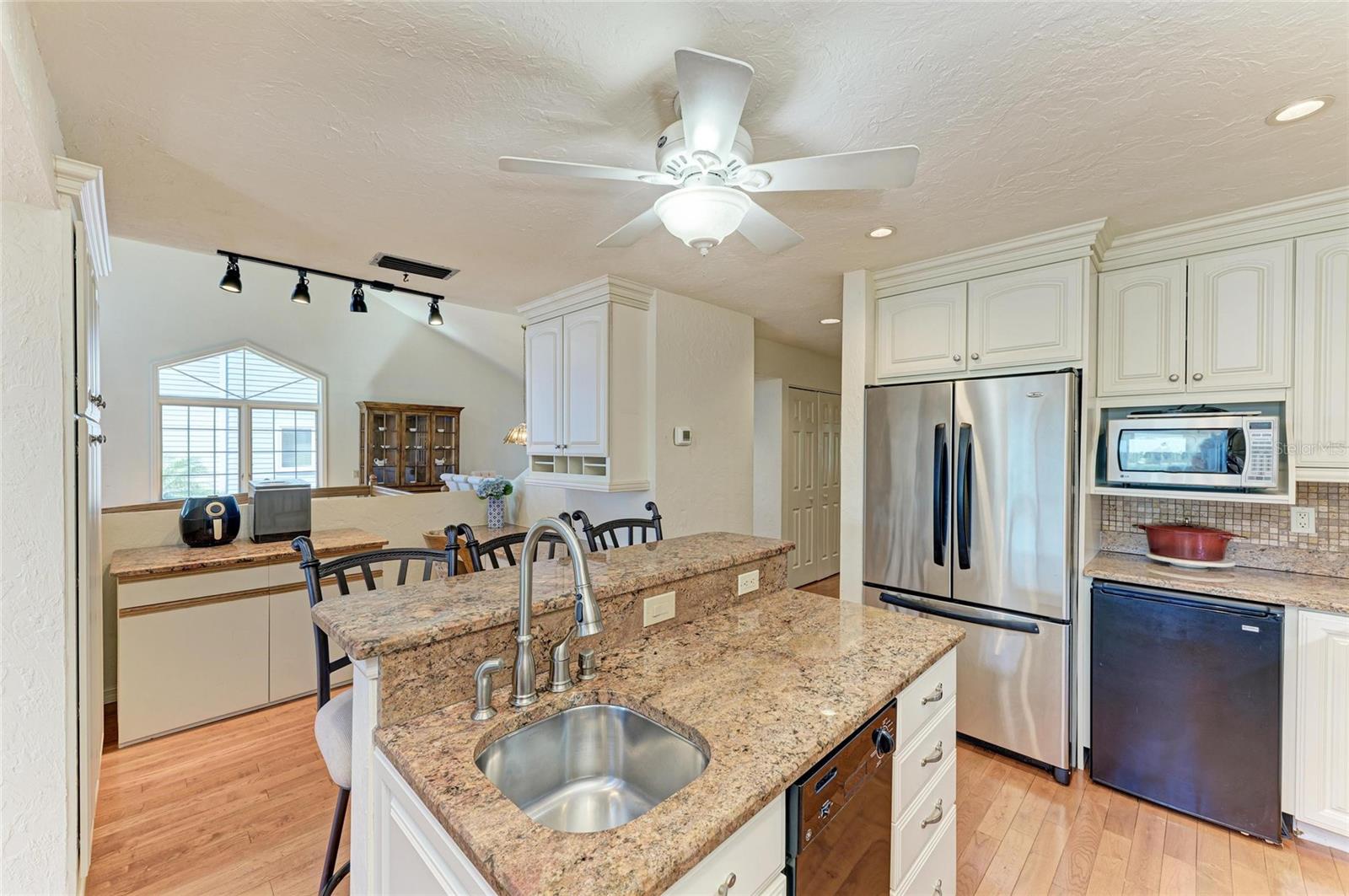 TIDY ISLAND PH I - Residential