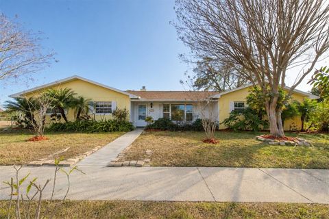 Photo of 13400 91st Avenue, Seminole, FL 33776 (MLS # TB8469838)