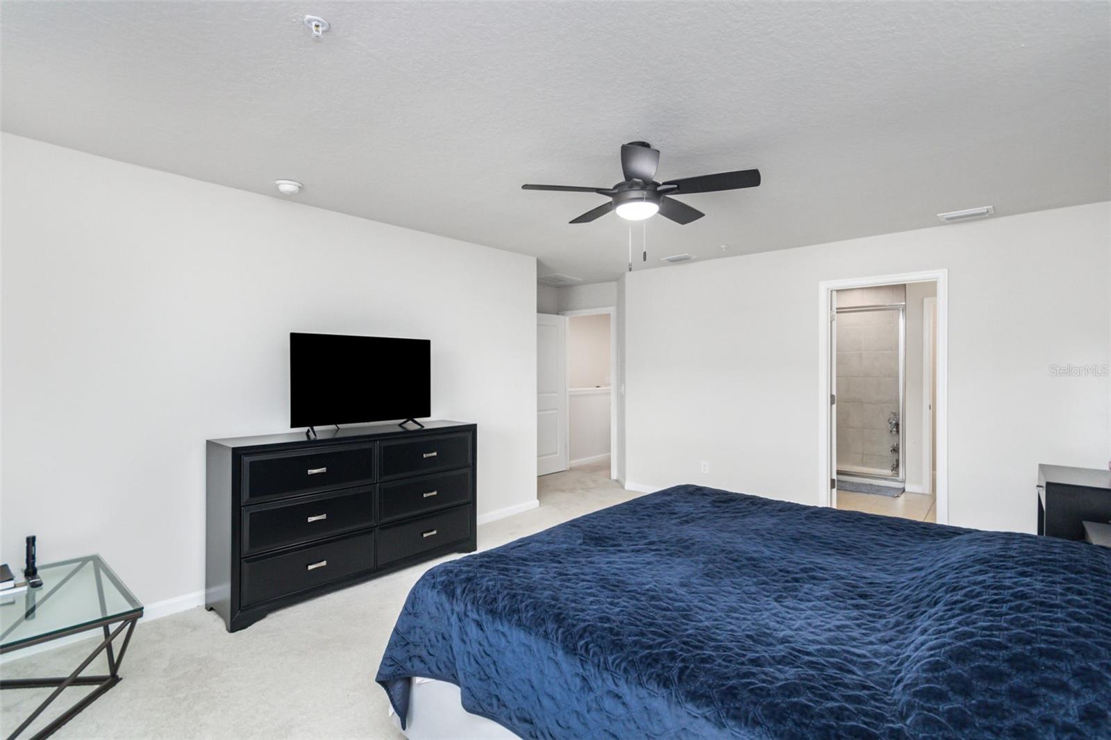 HOLDEN RIDGE TOWNHOMES - Residential