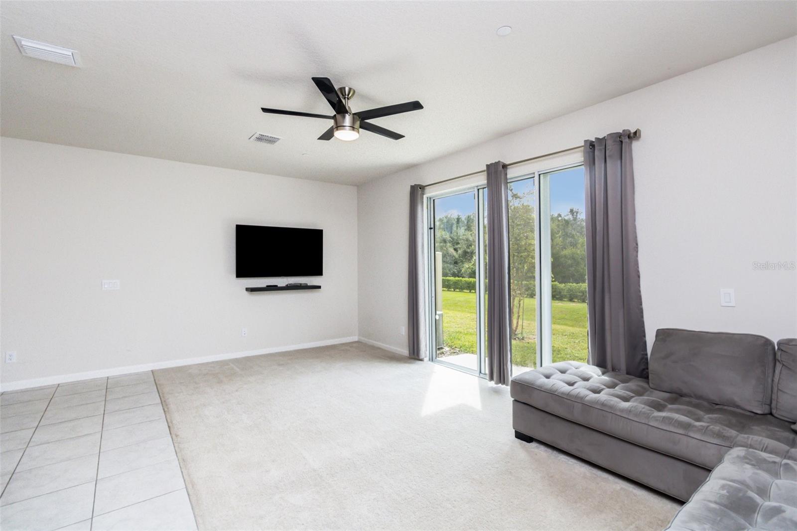 HOLDEN RIDGE TOWNHOMES - Residential