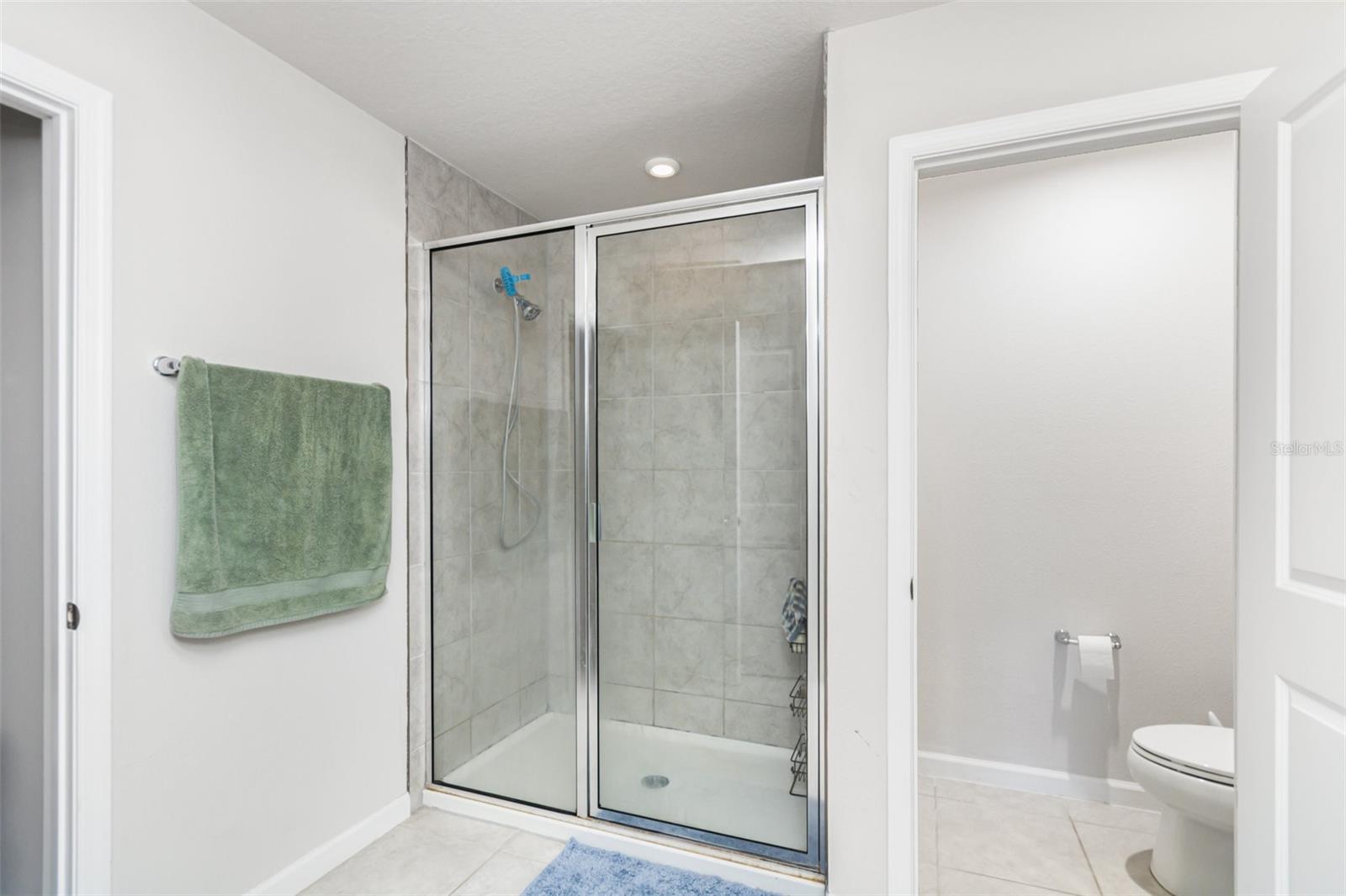 HOLDEN RIDGE TOWNHOMES - Residential