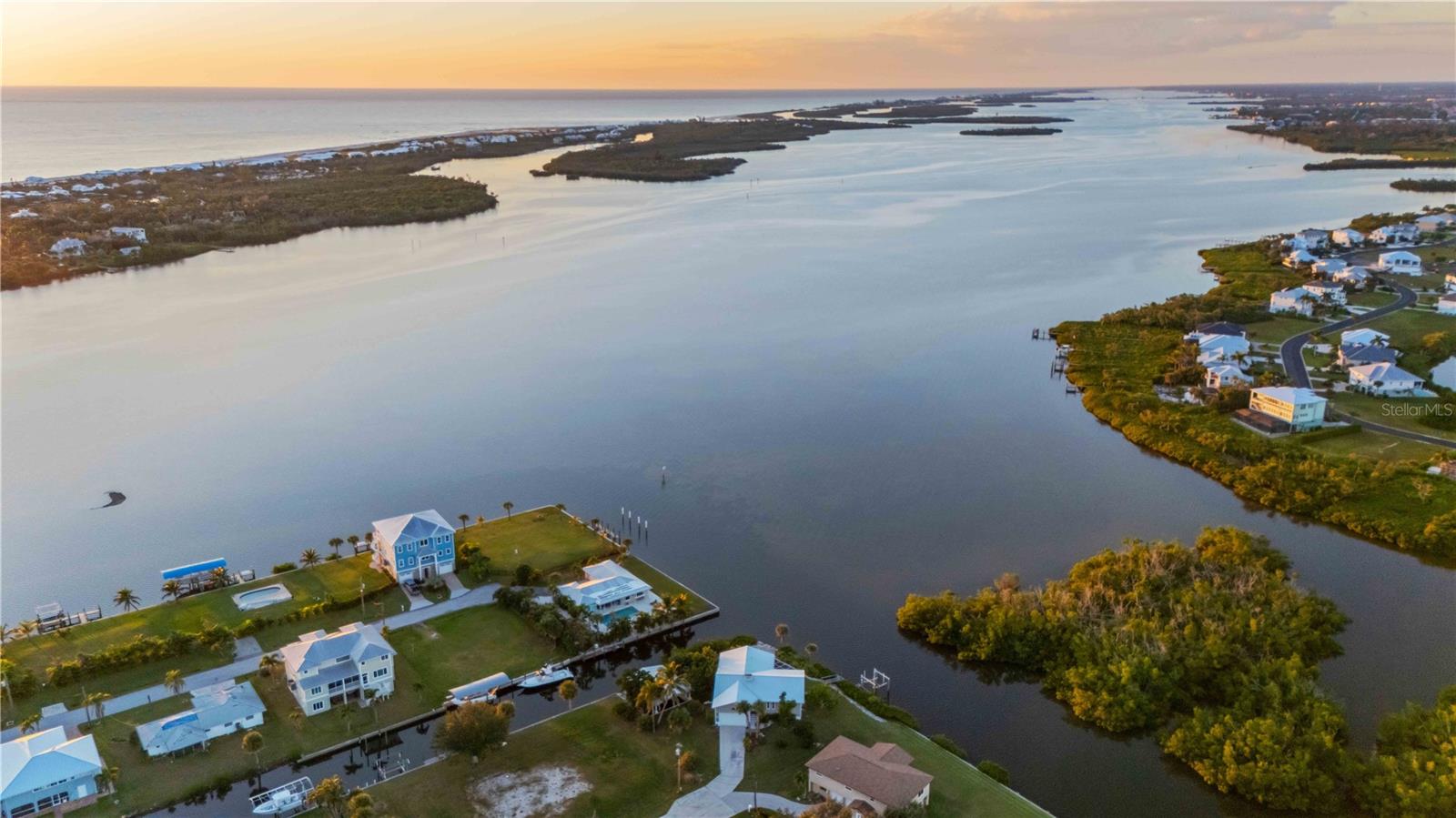 PALM POINT - Residential