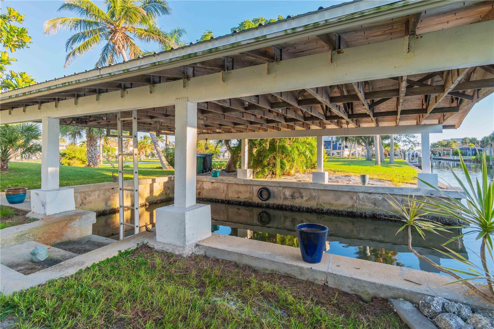 PALM POINT - Residential