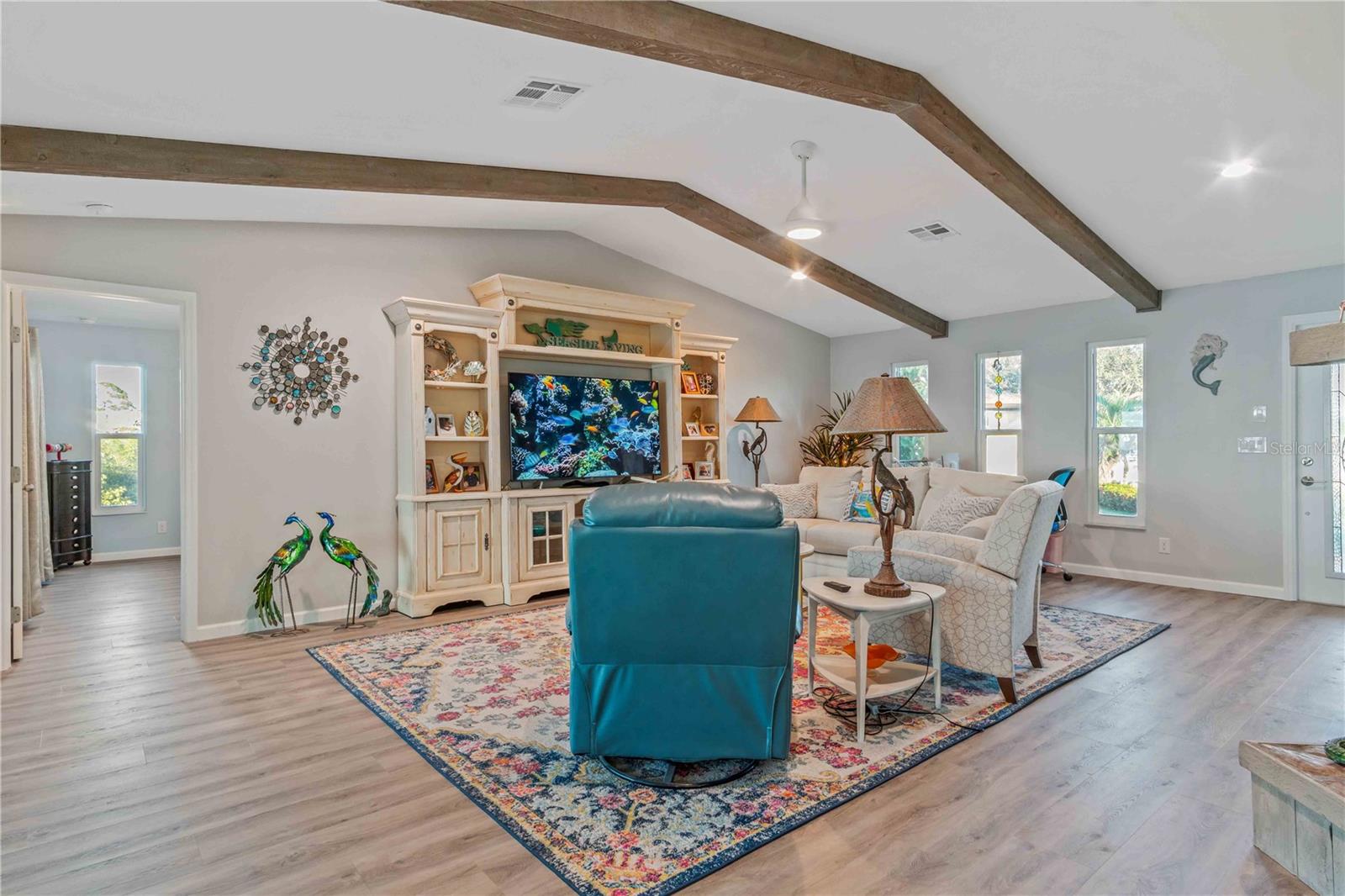 PALM POINT - Residential
