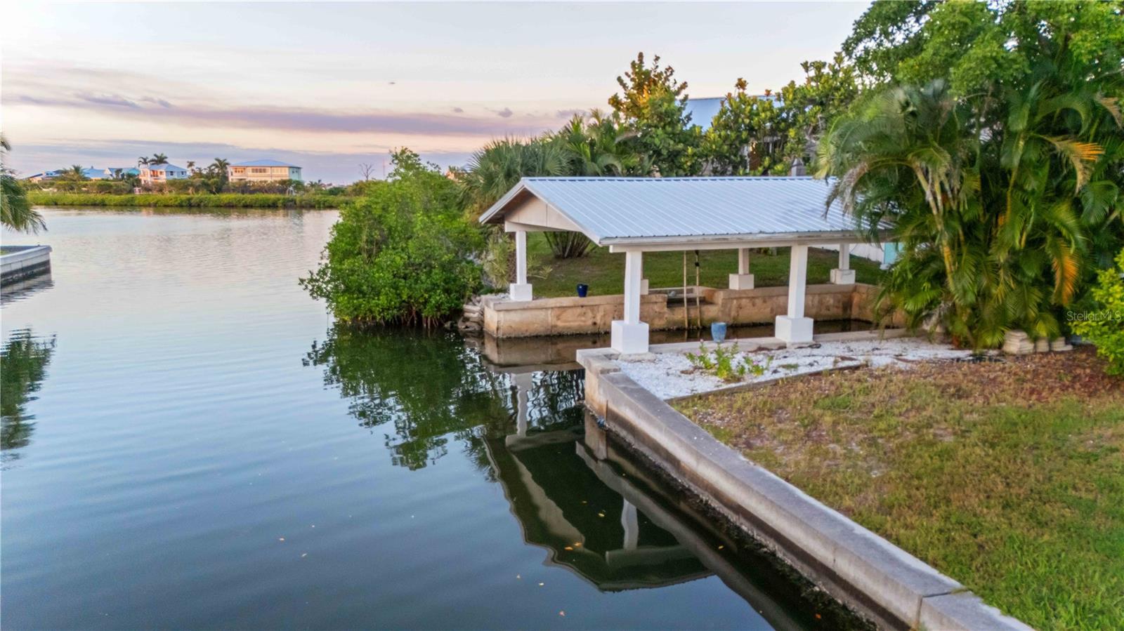 PALM POINT - Residential