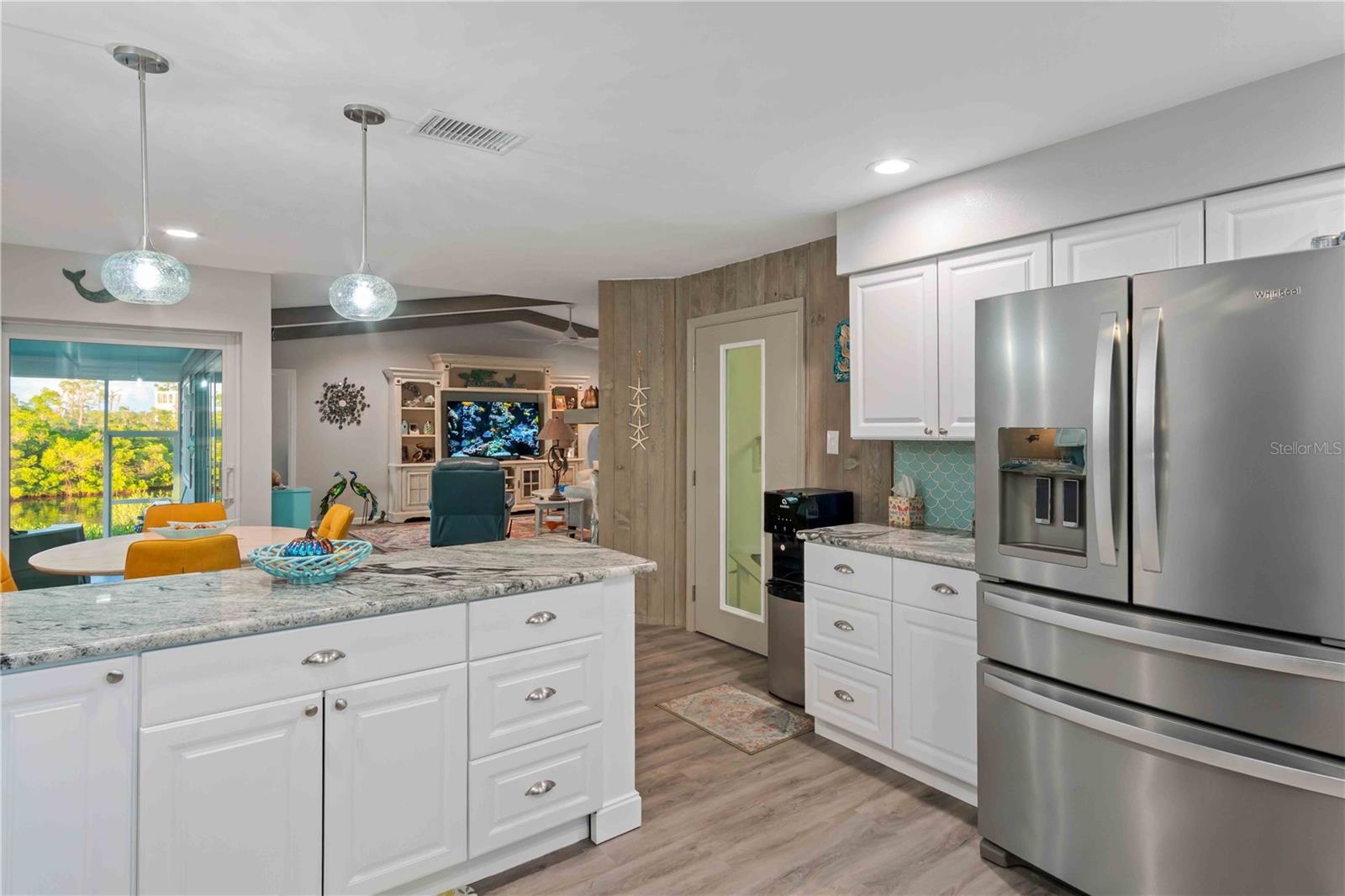 PALM POINT - Residential