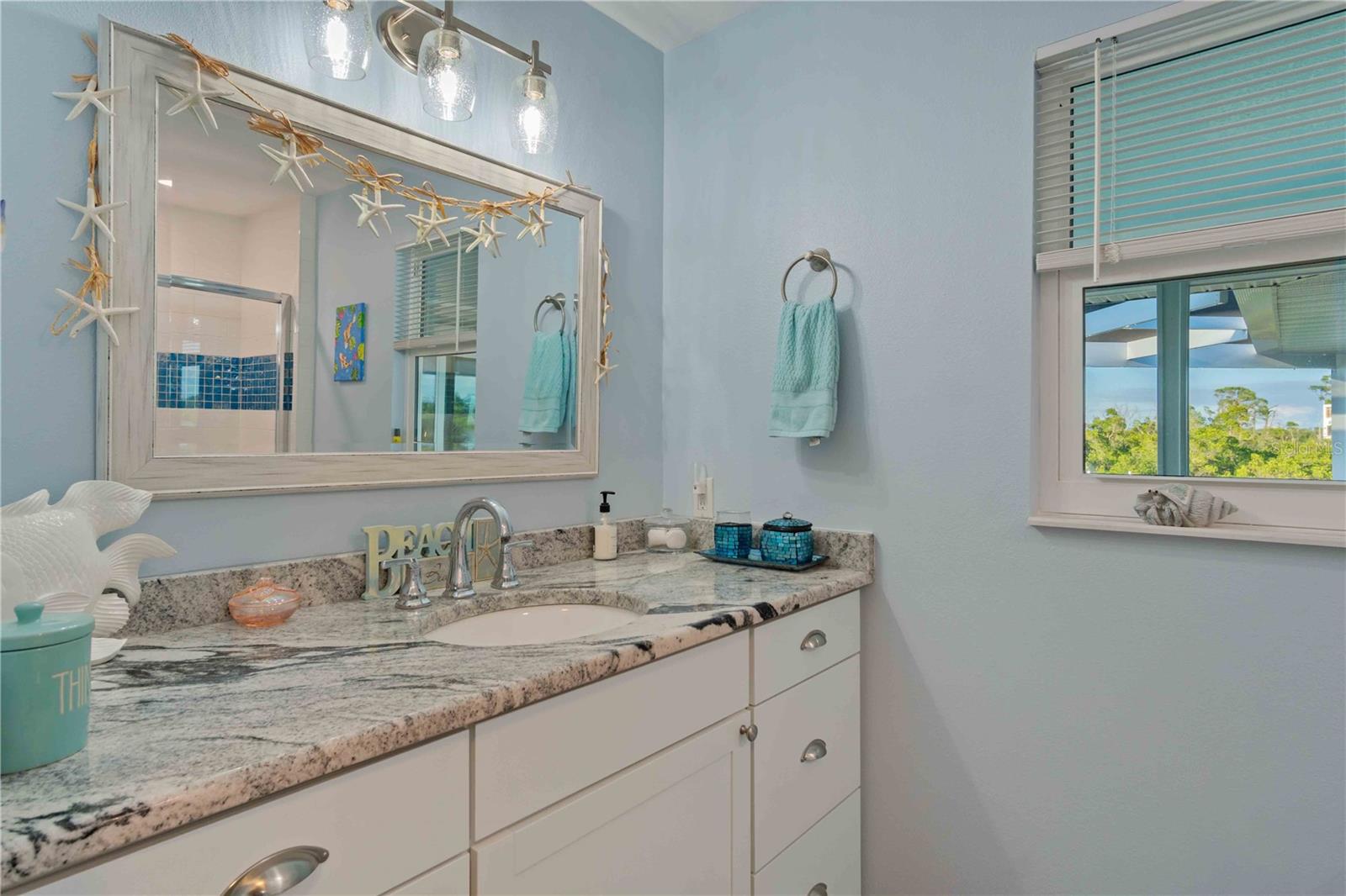 PALM POINT - Residential