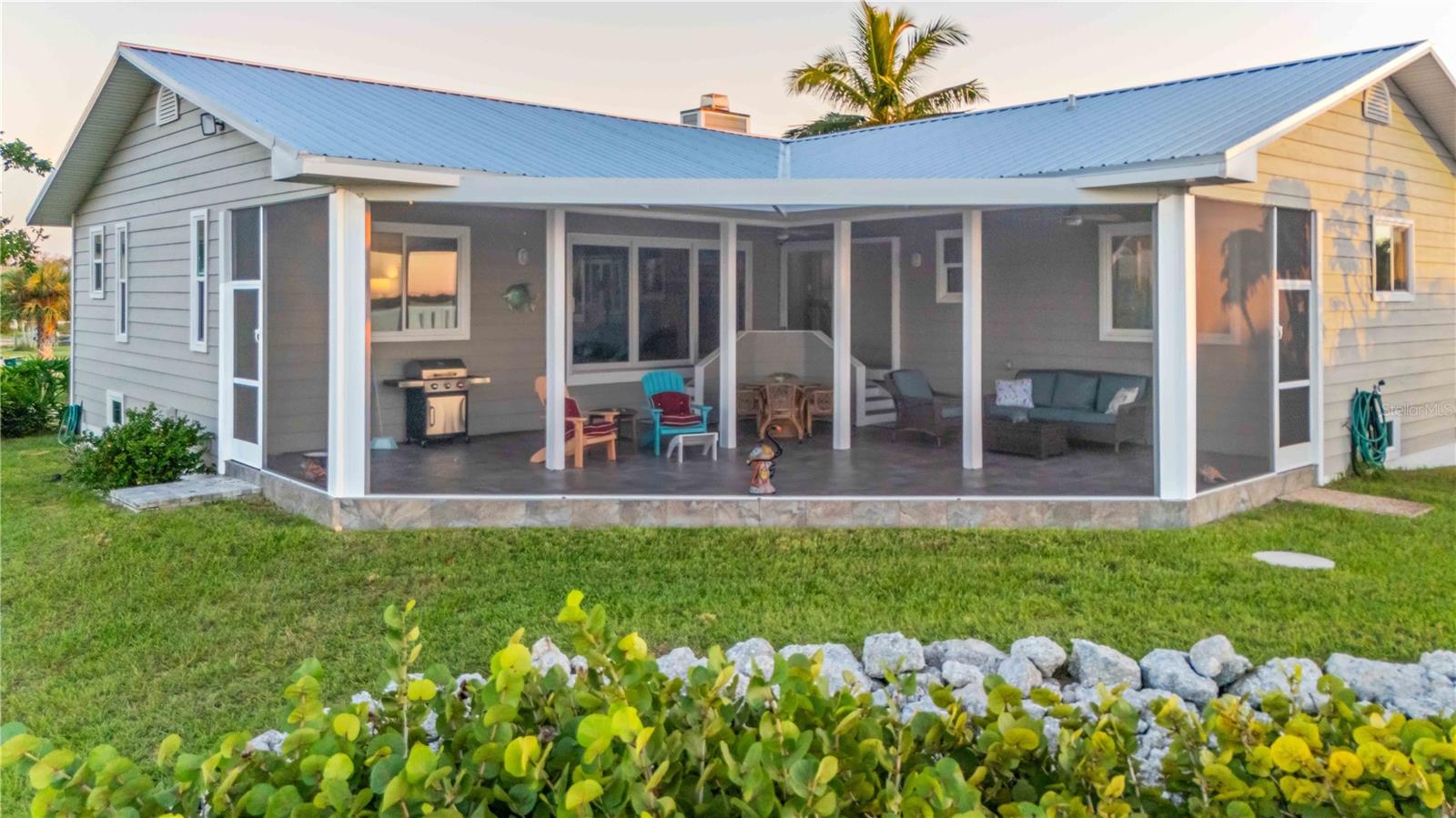 PALM POINT - Residential