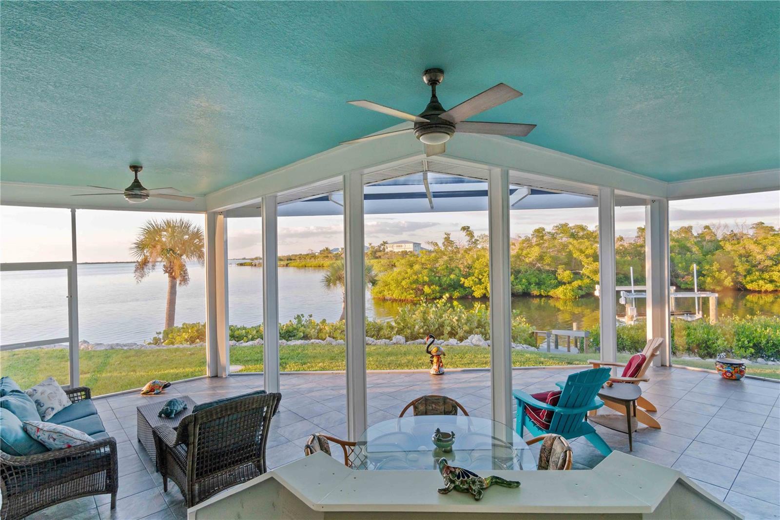 PALM POINT - Residential