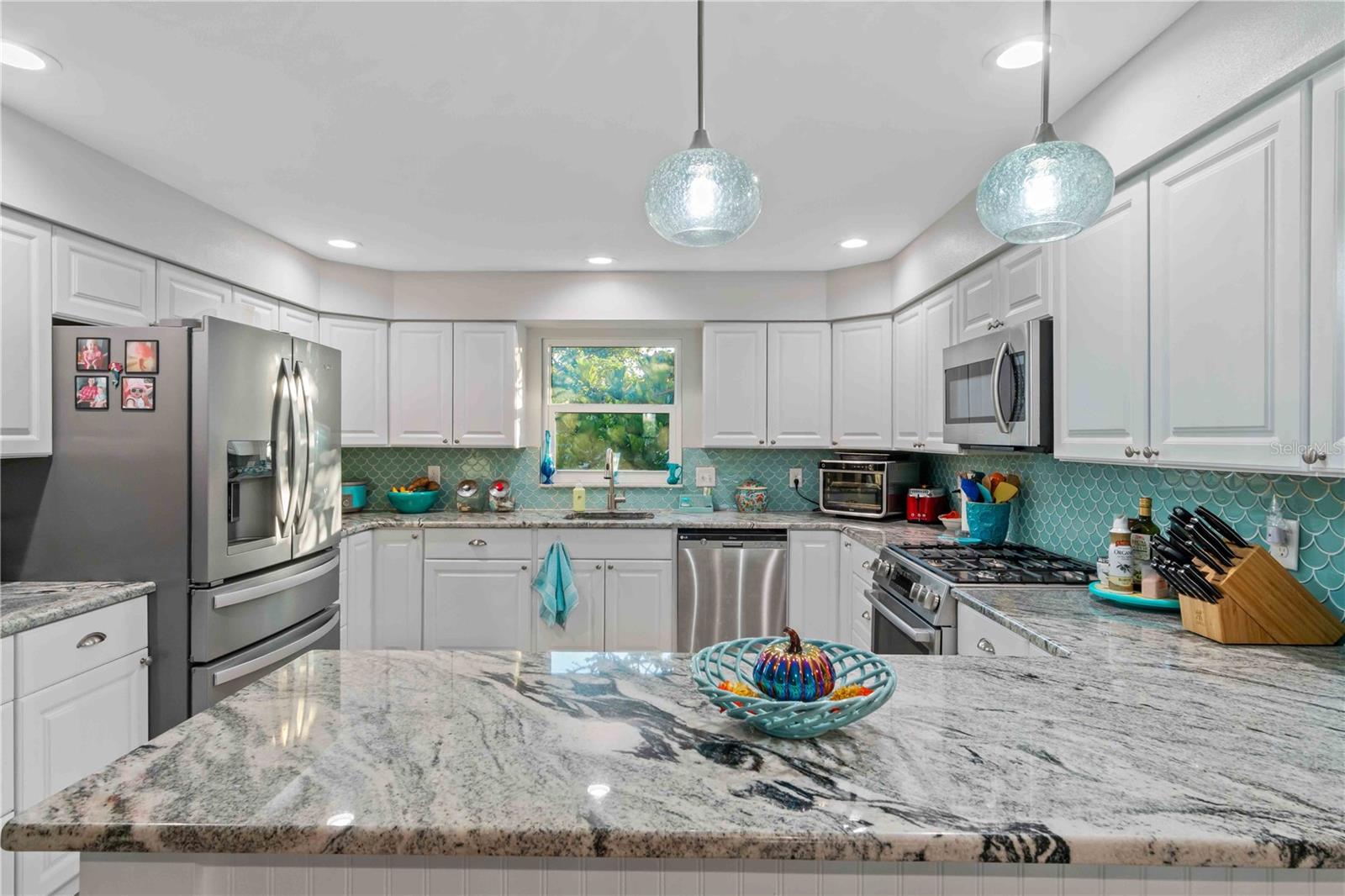 PALM POINT - Residential