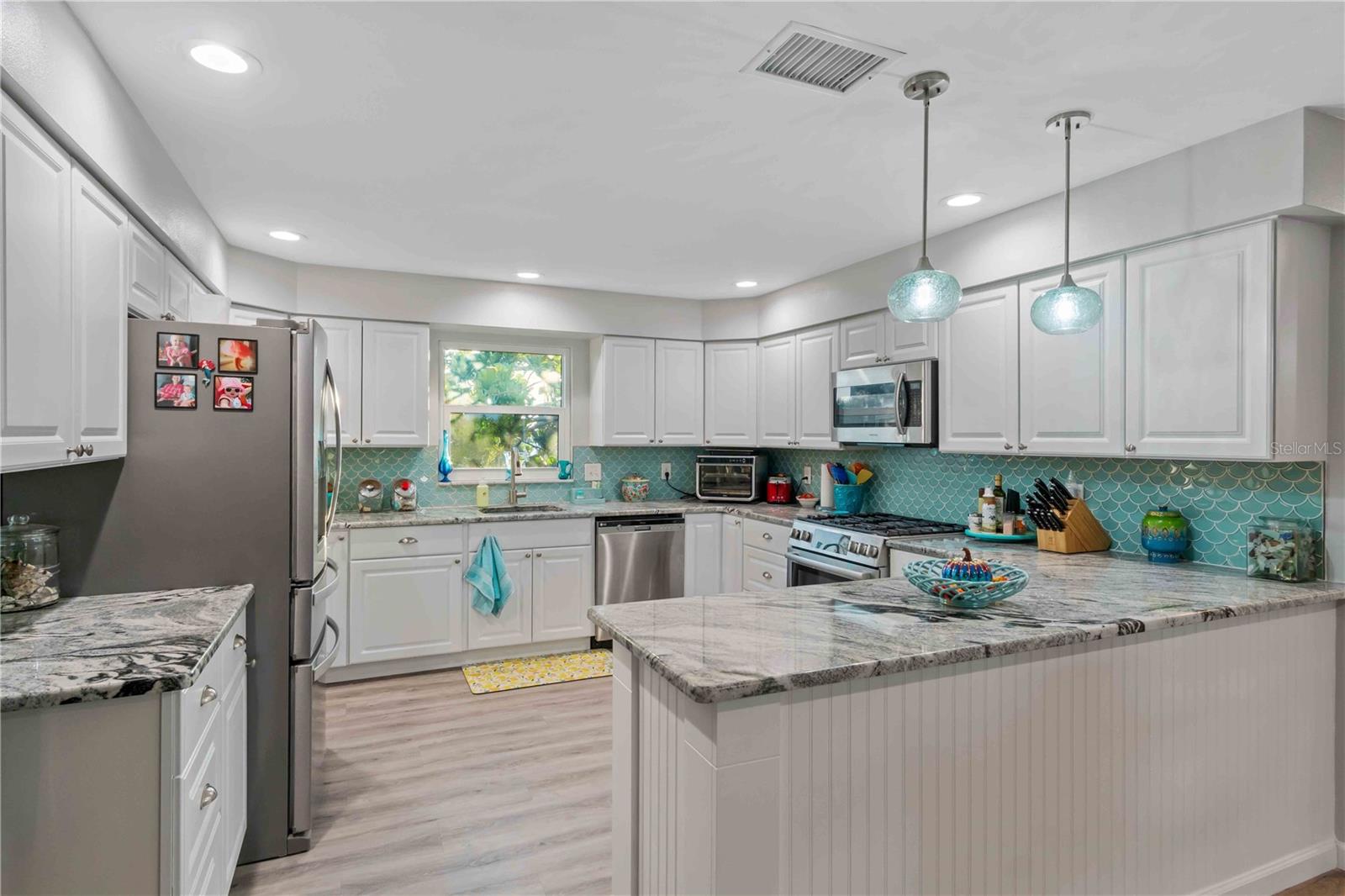 PALM POINT - Residential
