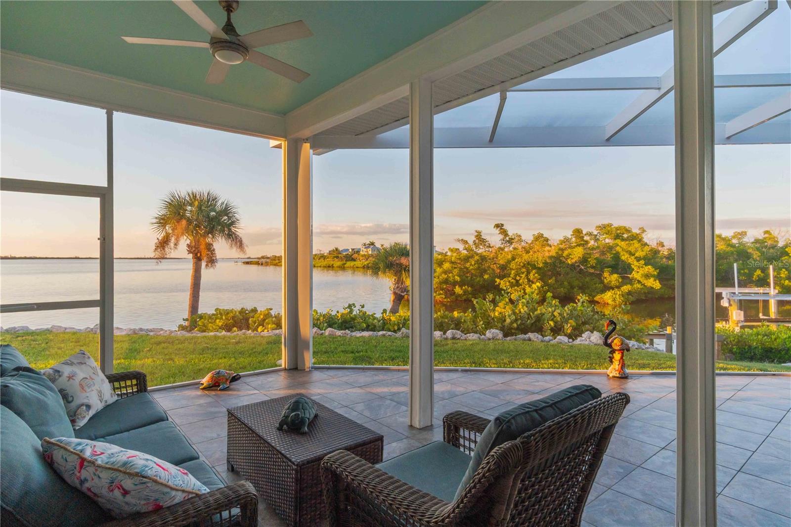 PALM POINT - Residential