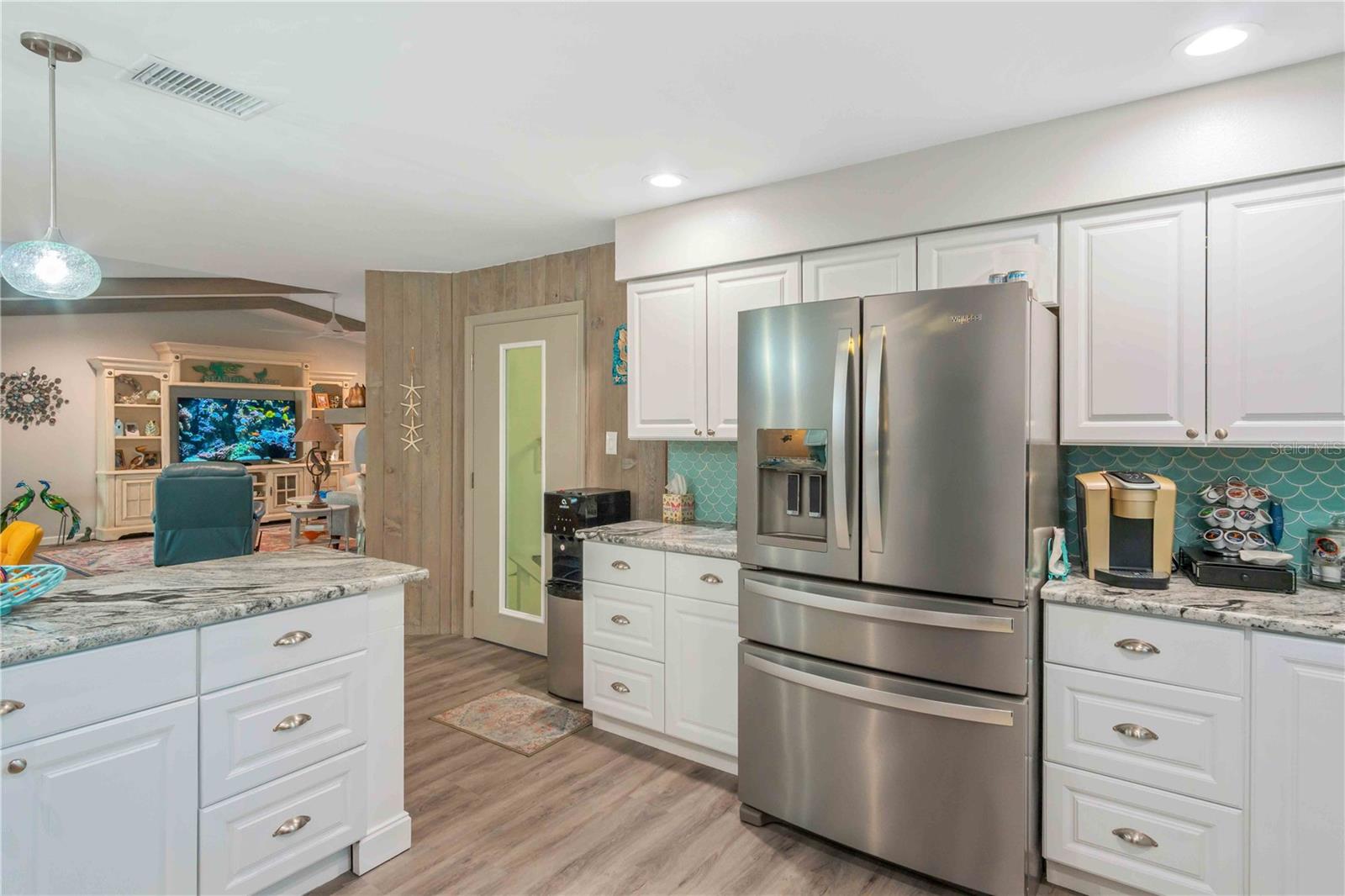 PALM POINT - Residential