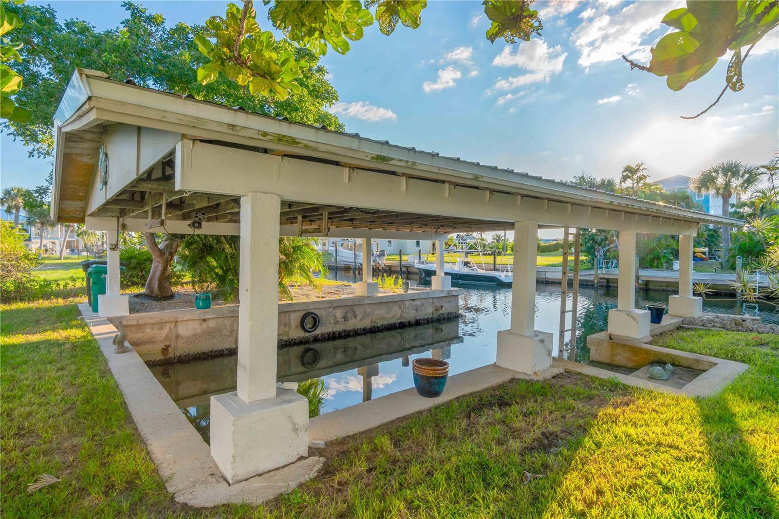 PALM POINT - Residential