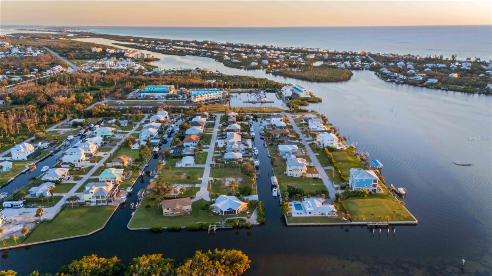 PALM POINT - Residential