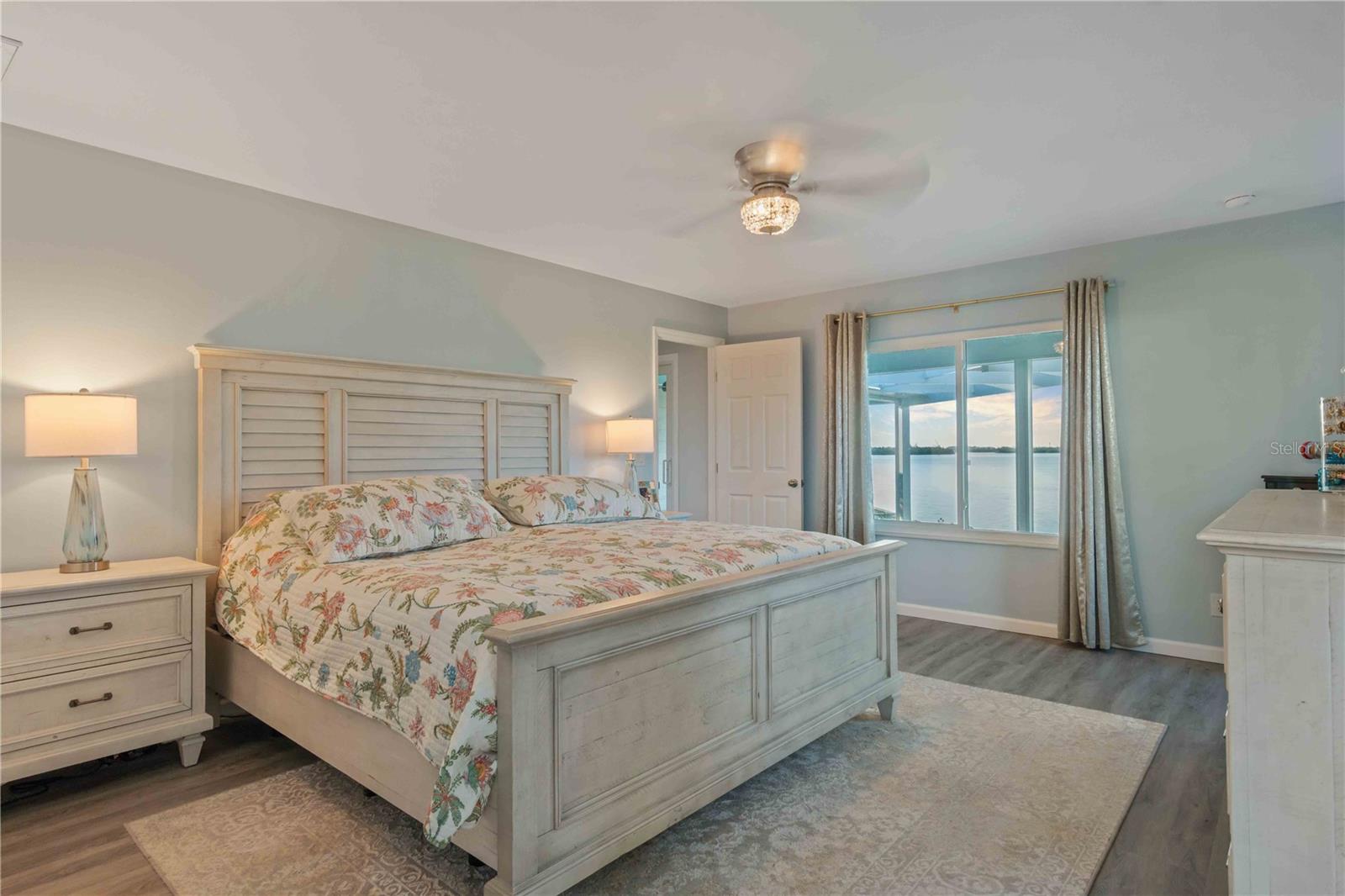 PALM POINT - Residential