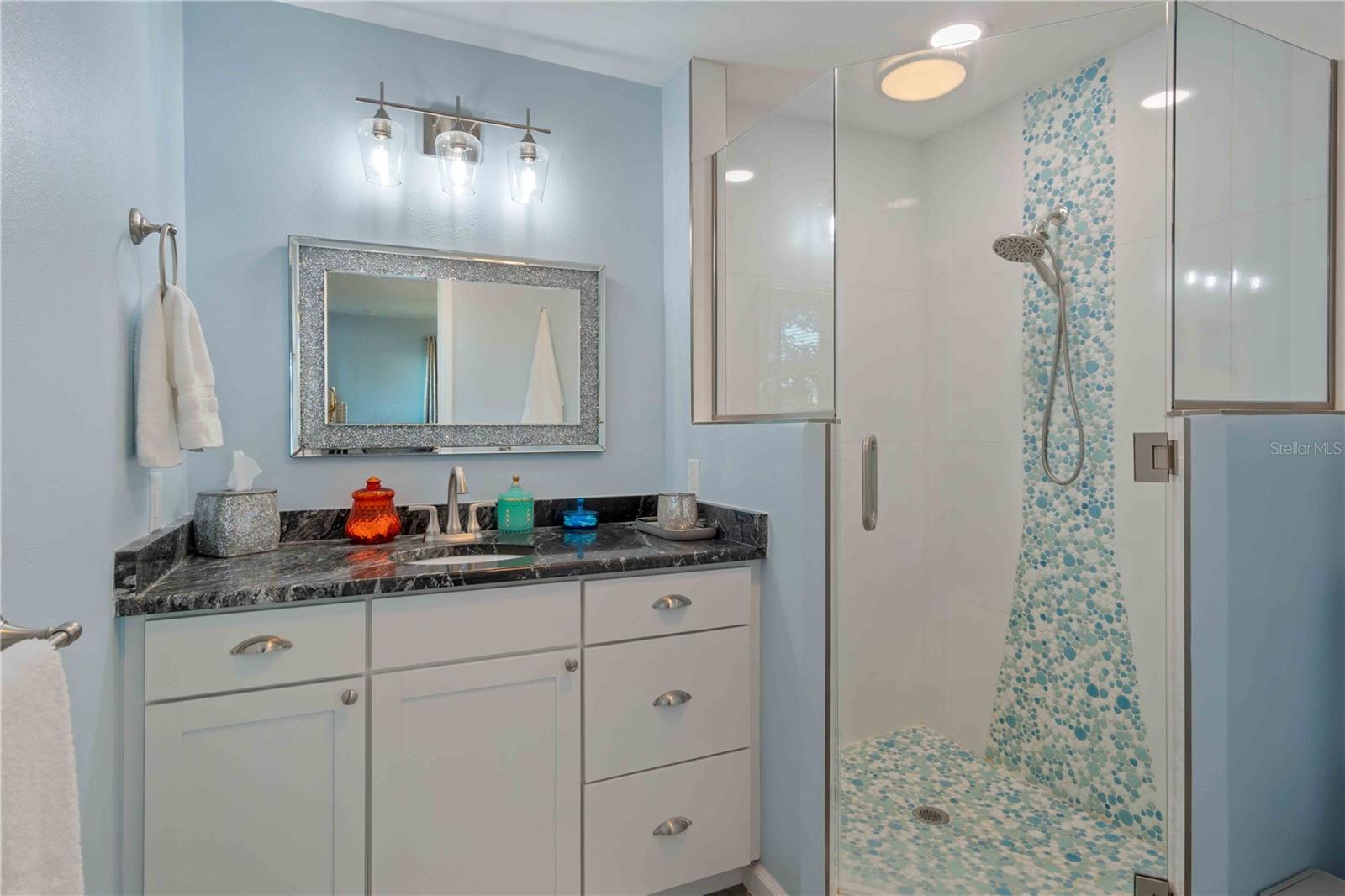 PALM POINT - Residential