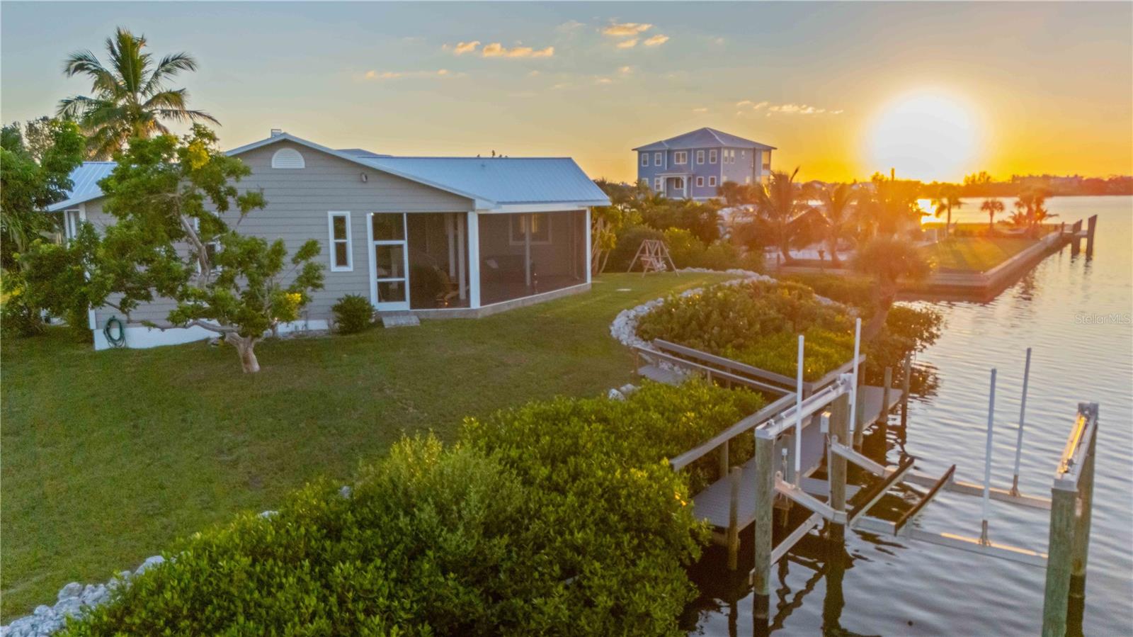 PALM POINT - Residential