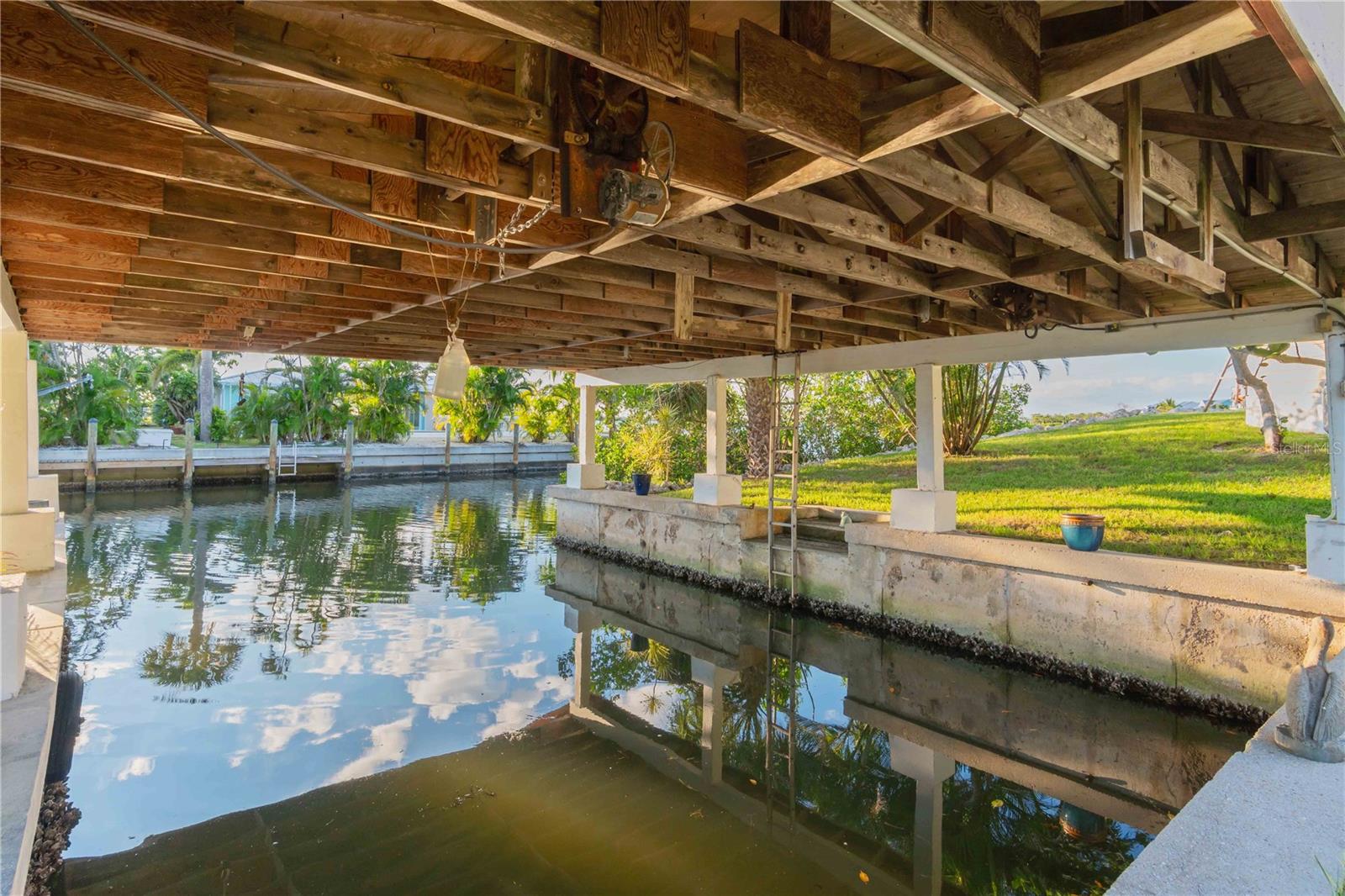 PALM POINT - Residential