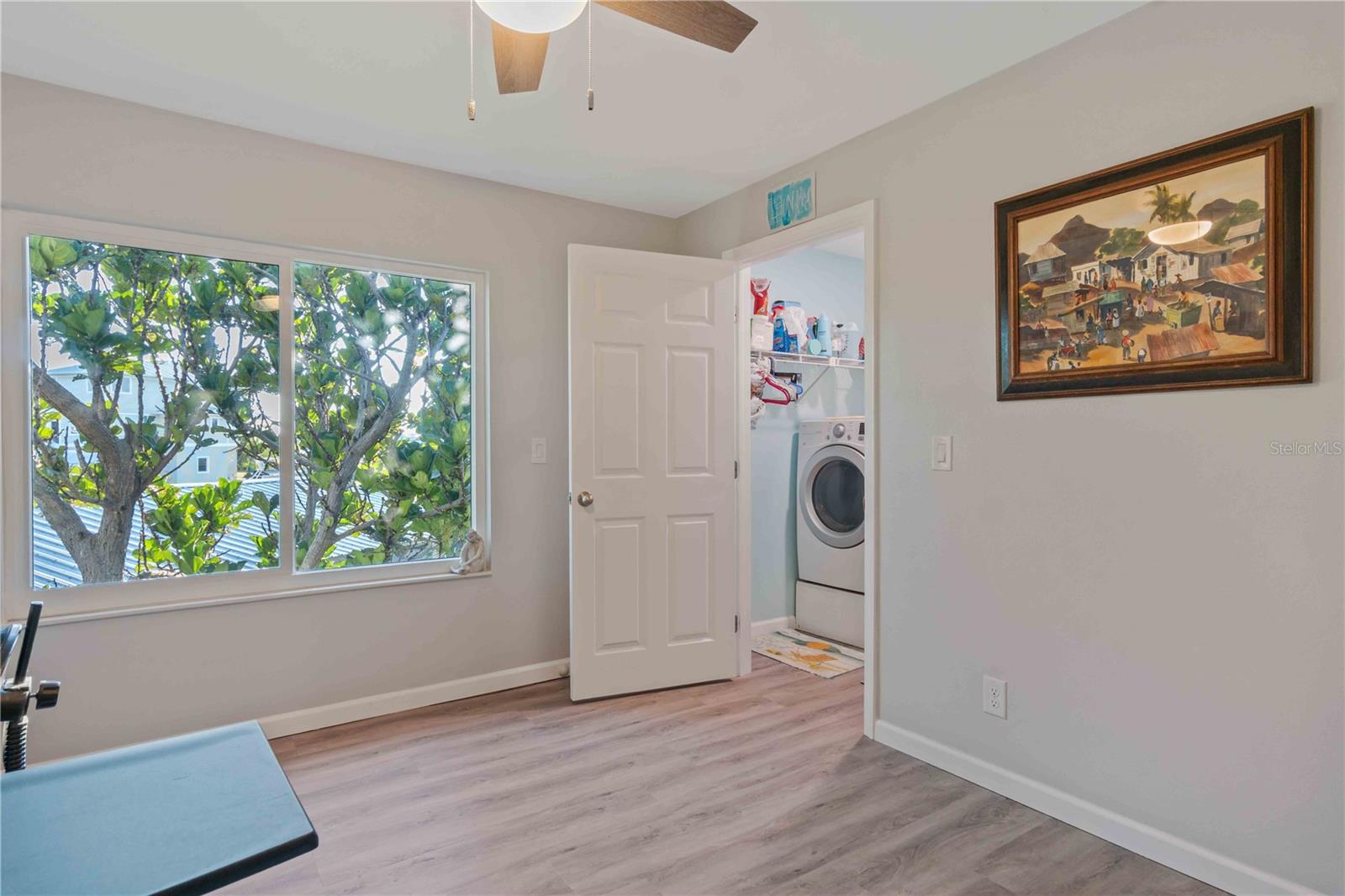PALM POINT - Residential