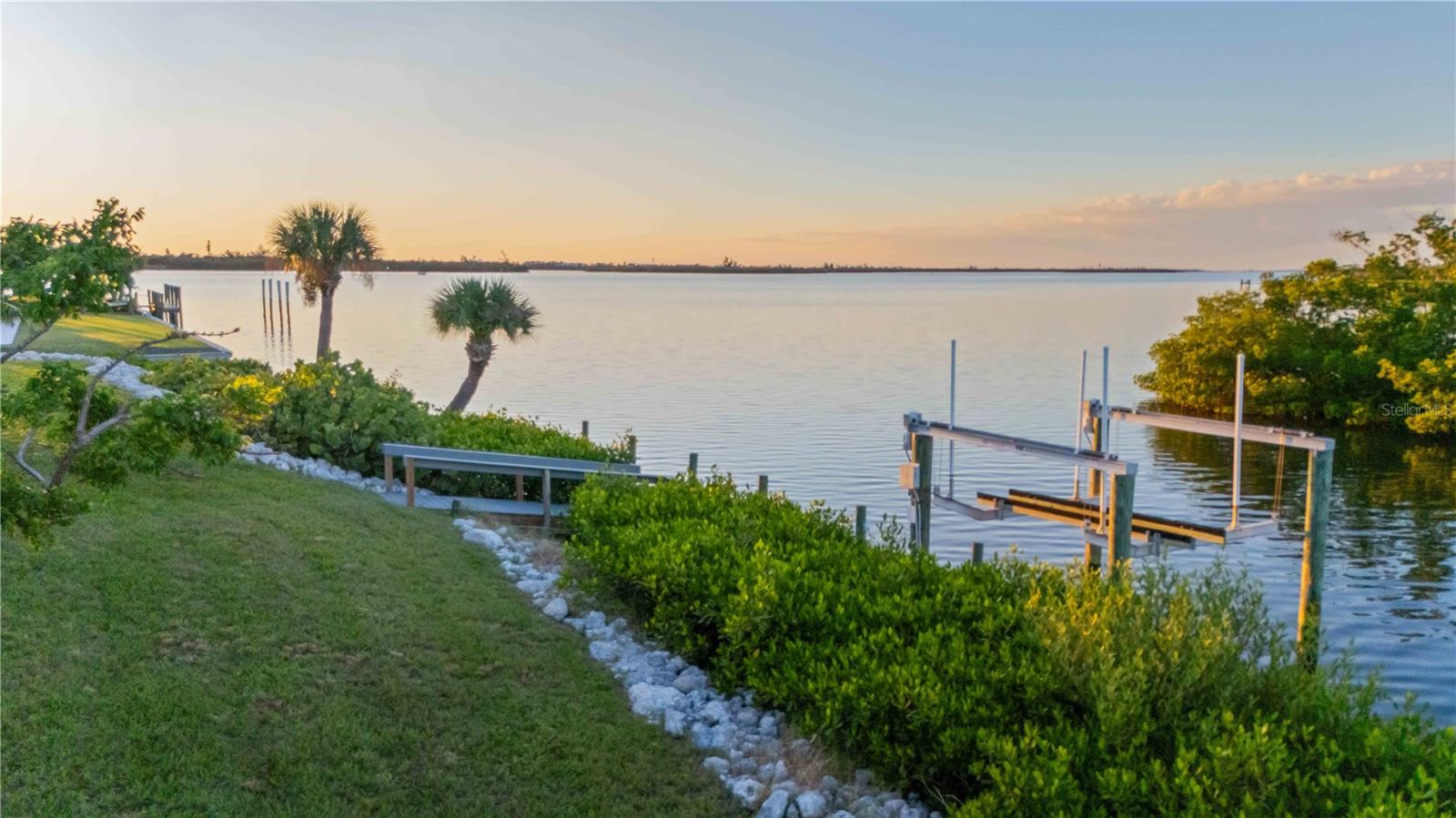 PALM POINT - Residential