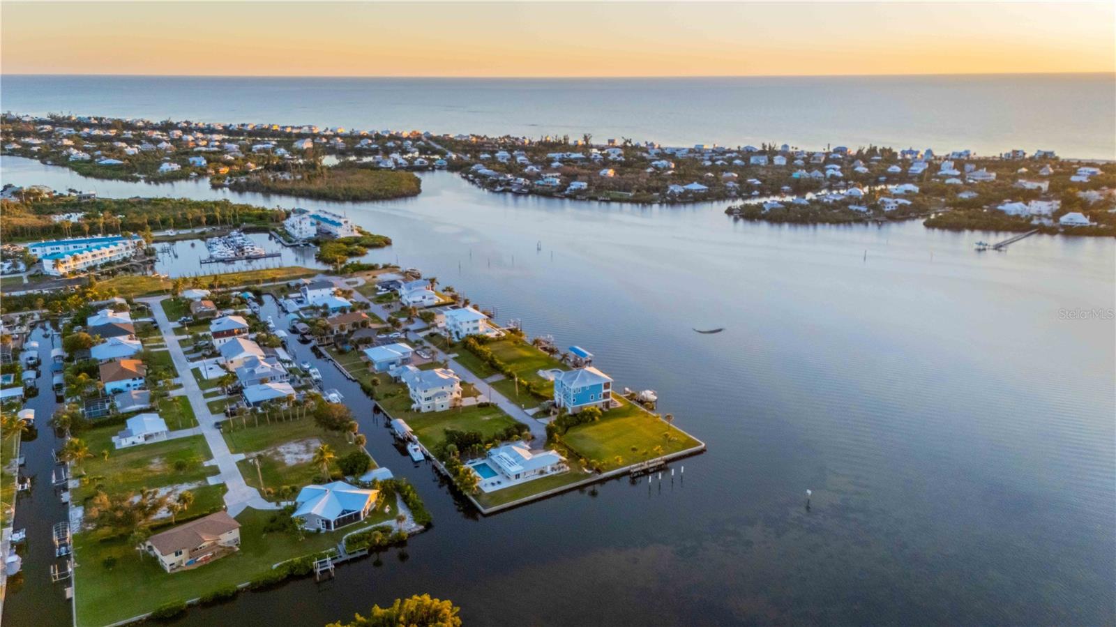 PALM POINT - Residential