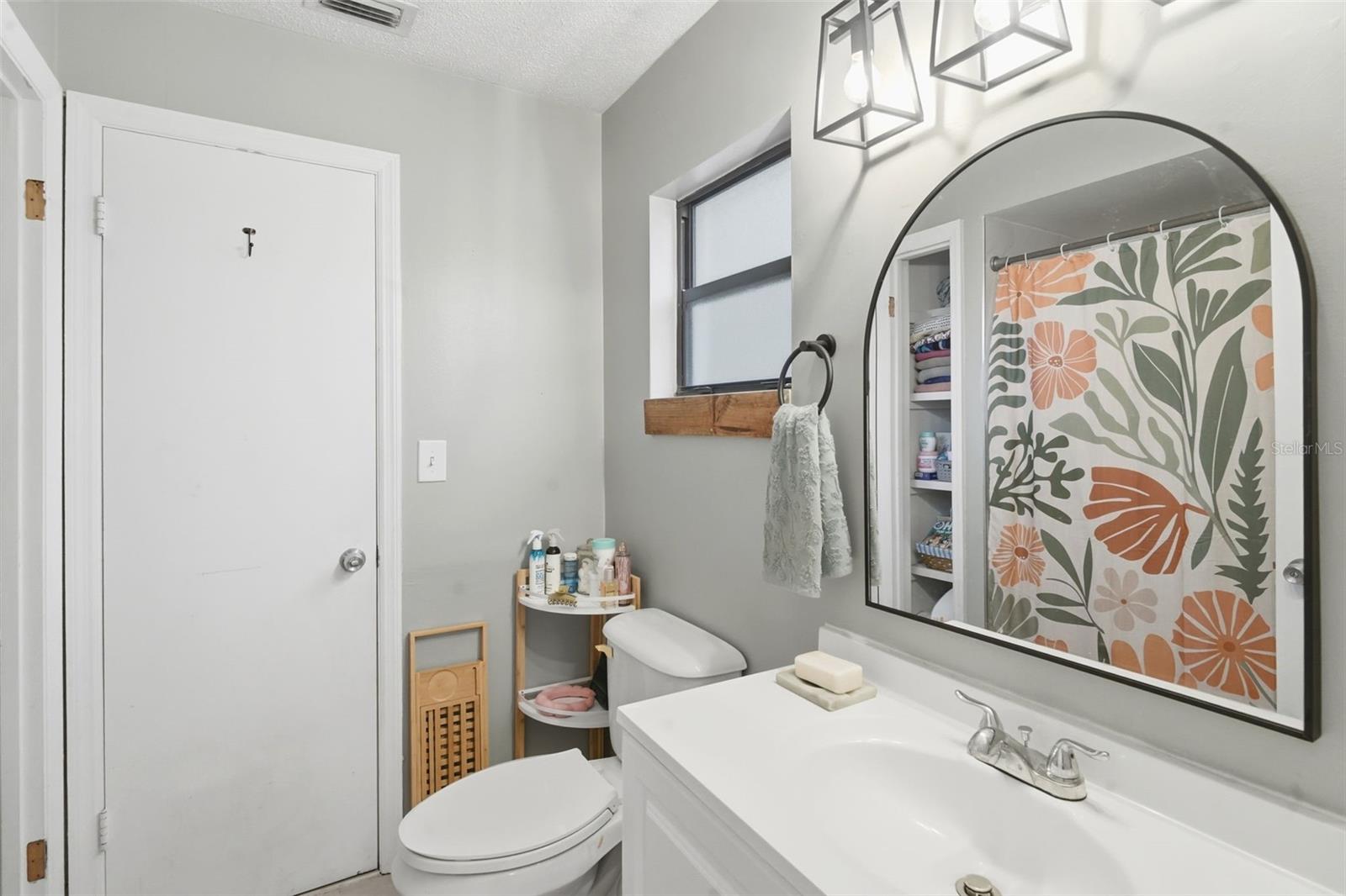 DELTONA LAKES UNIT 10 IN 25 & 36 18 30 - Residential