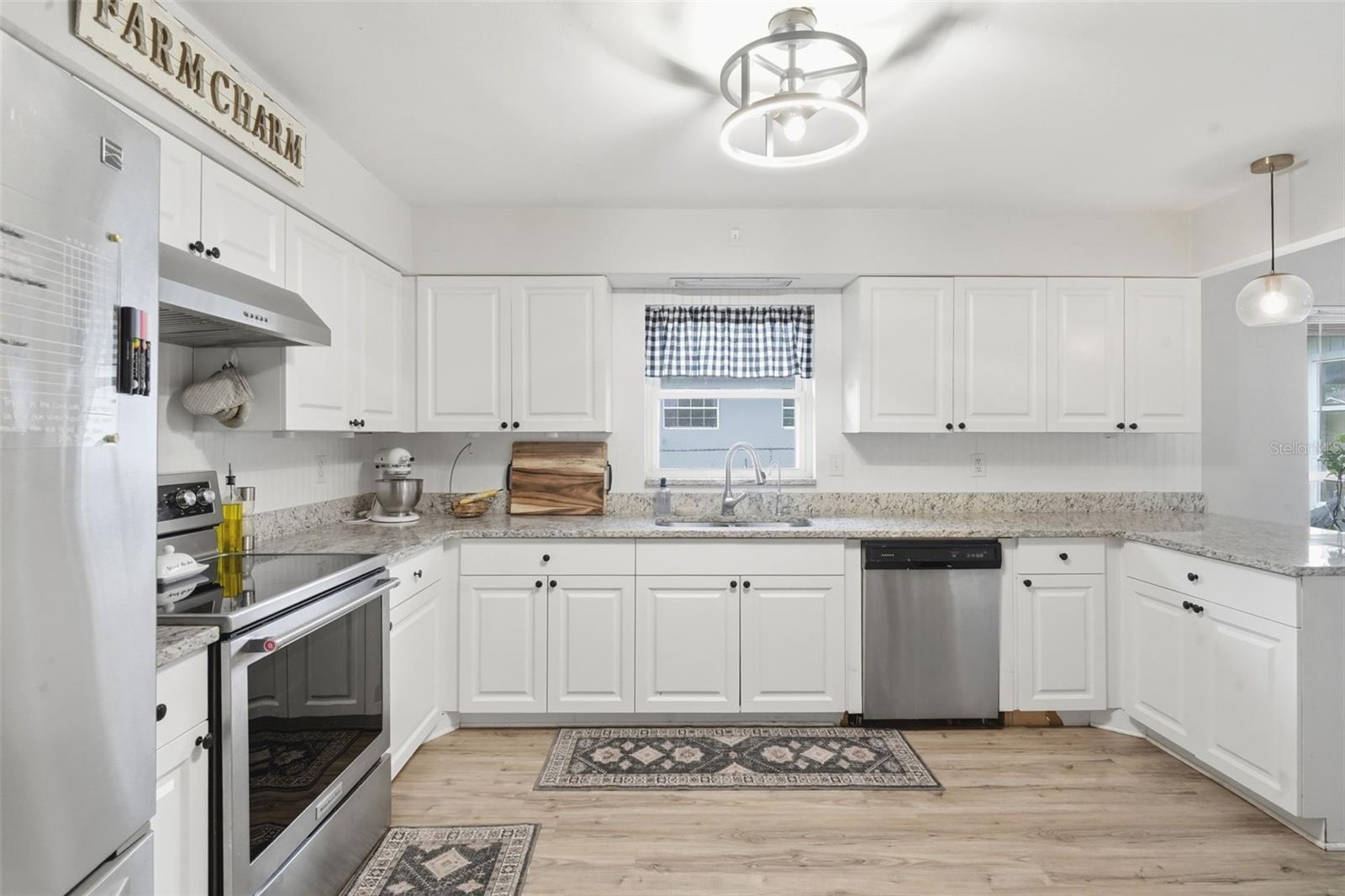 DELTONA LAKES UNIT 10 IN 25 & 36 18 30 - Residential