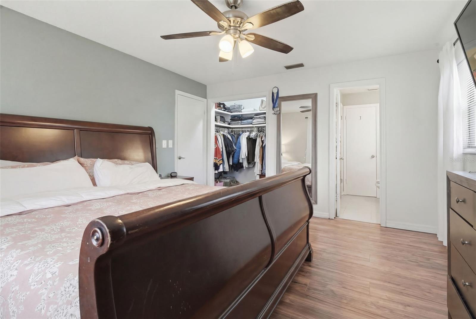 DELTONA LAKES UNIT 10 IN 25 & 36 18 30 - Residential