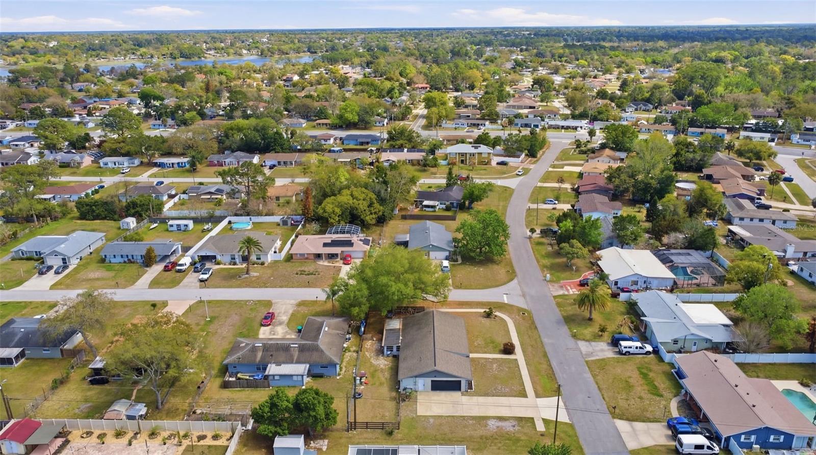 DELTONA LAKES UNIT 10 IN 25 & 36 18 30 - Residential