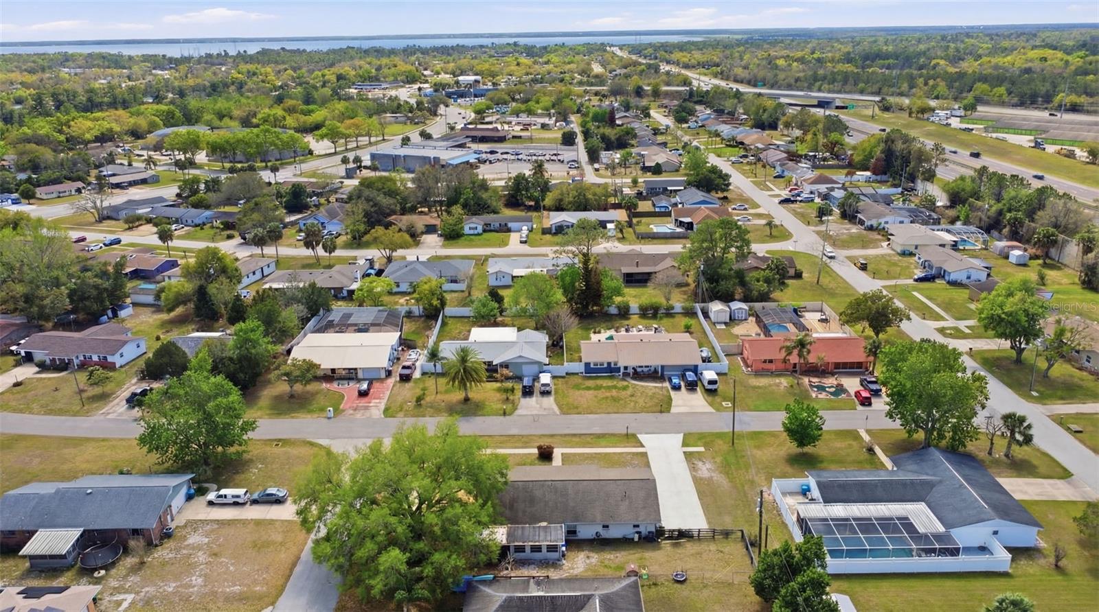 DELTONA LAKES UNIT 10 IN 25 & 36 18 30 - Residential