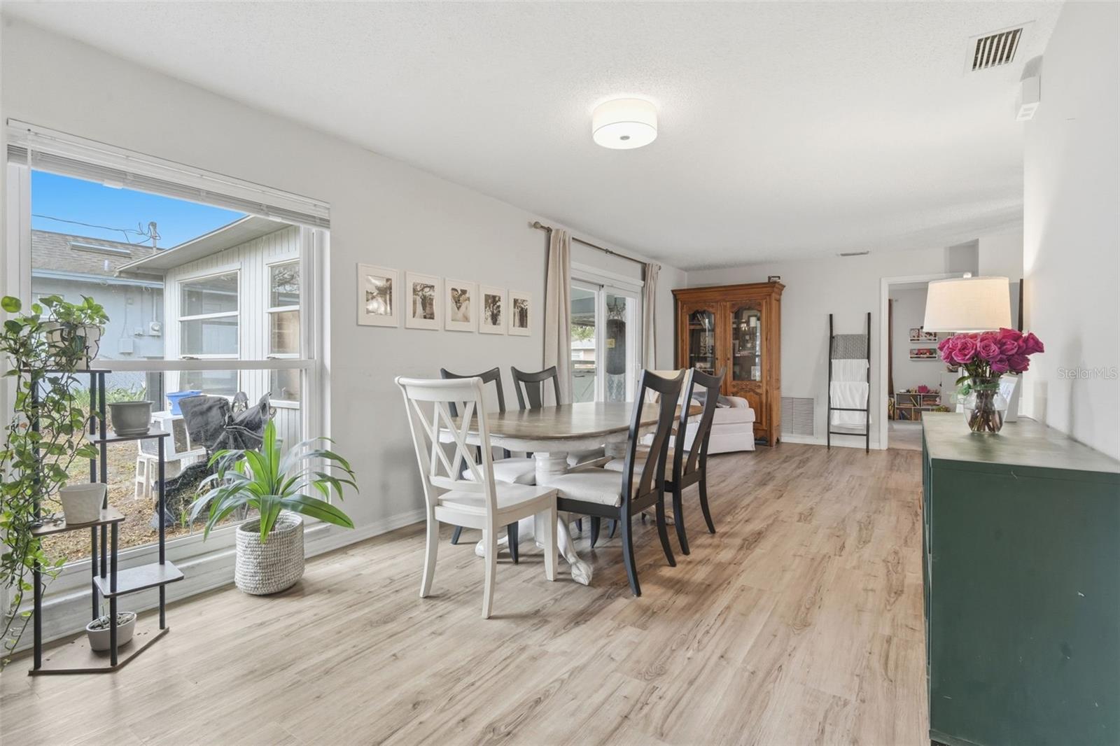 DELTONA LAKES UNIT 10 IN 25 & 36 18 30 - Residential