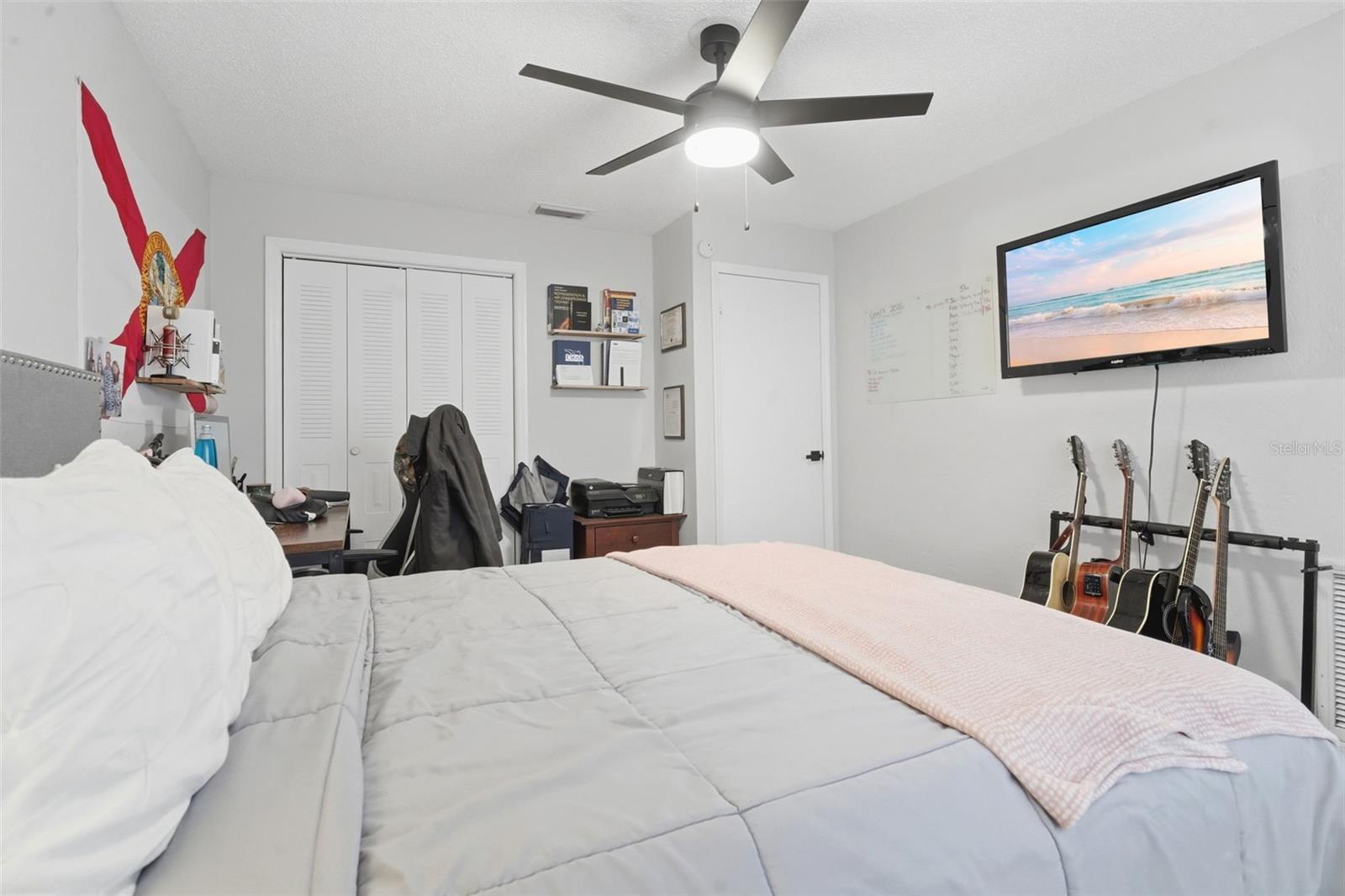 DELTONA LAKES UNIT 10 IN 25 & 36 18 30 - Residential