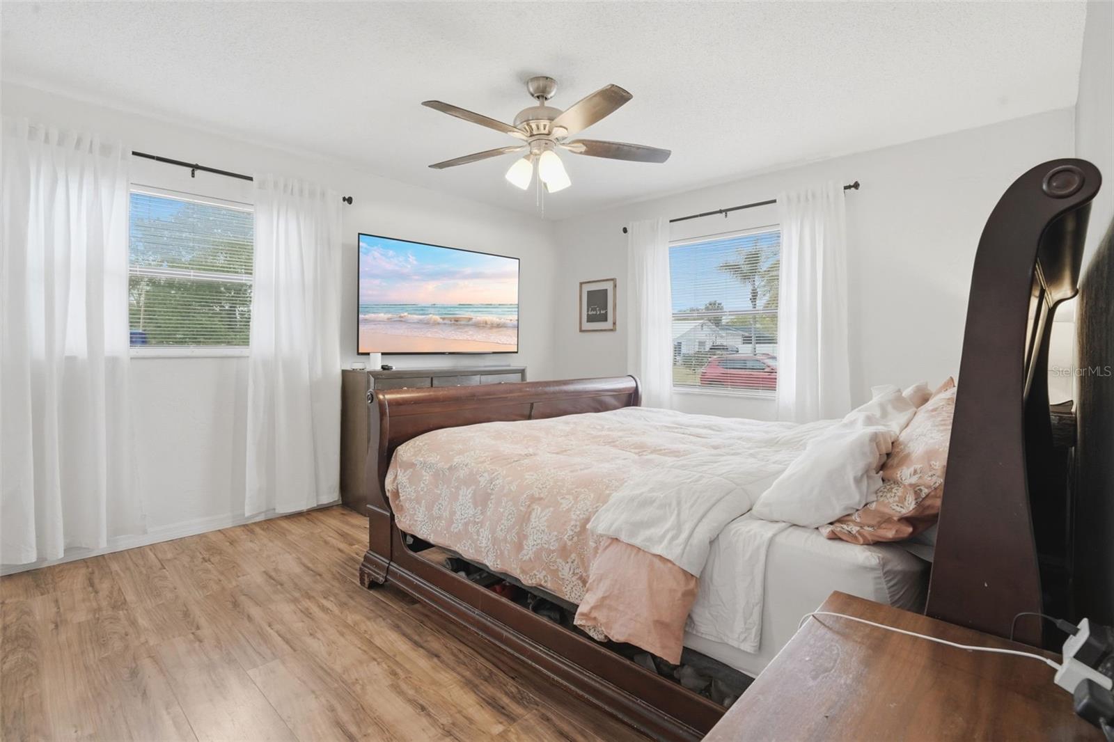 DELTONA LAKES UNIT 10 IN 25 & 36 18 30 - Residential