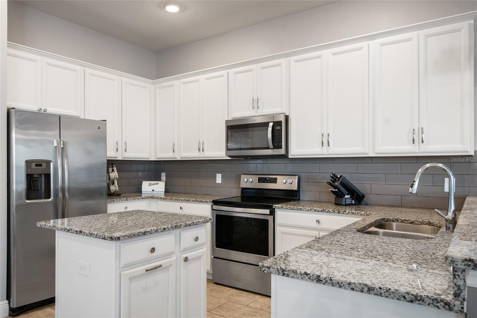 OAKLAND TRLS PH 1 - Residential