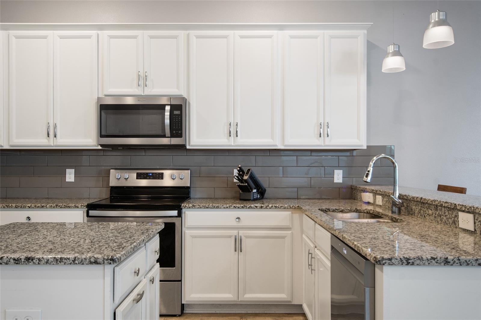 OAKLAND TRLS PH 1 - Residential