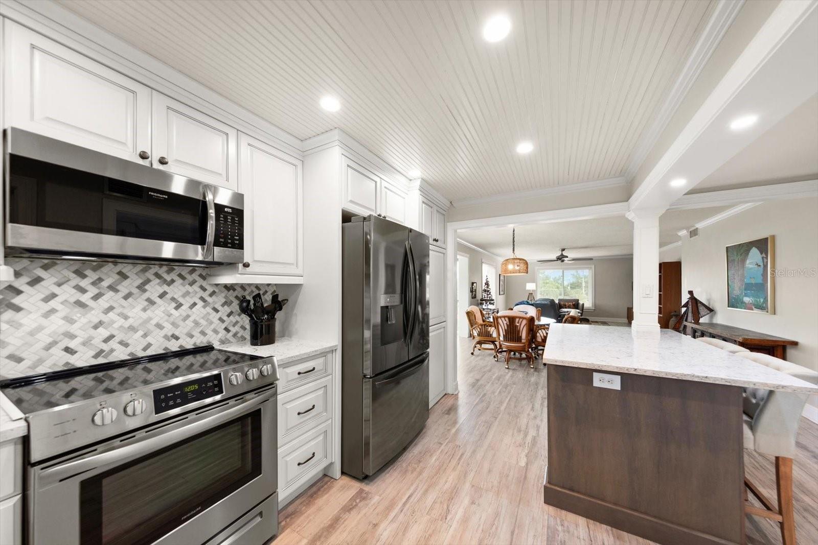 155 BLUFF VIEW DRIVE 209