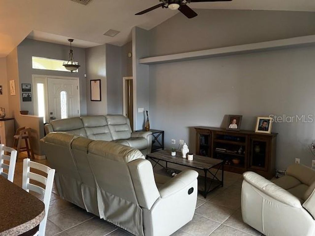 Photo of 3315 48th Street E, Palmetto, FL 34221 (MLS # A4671059)