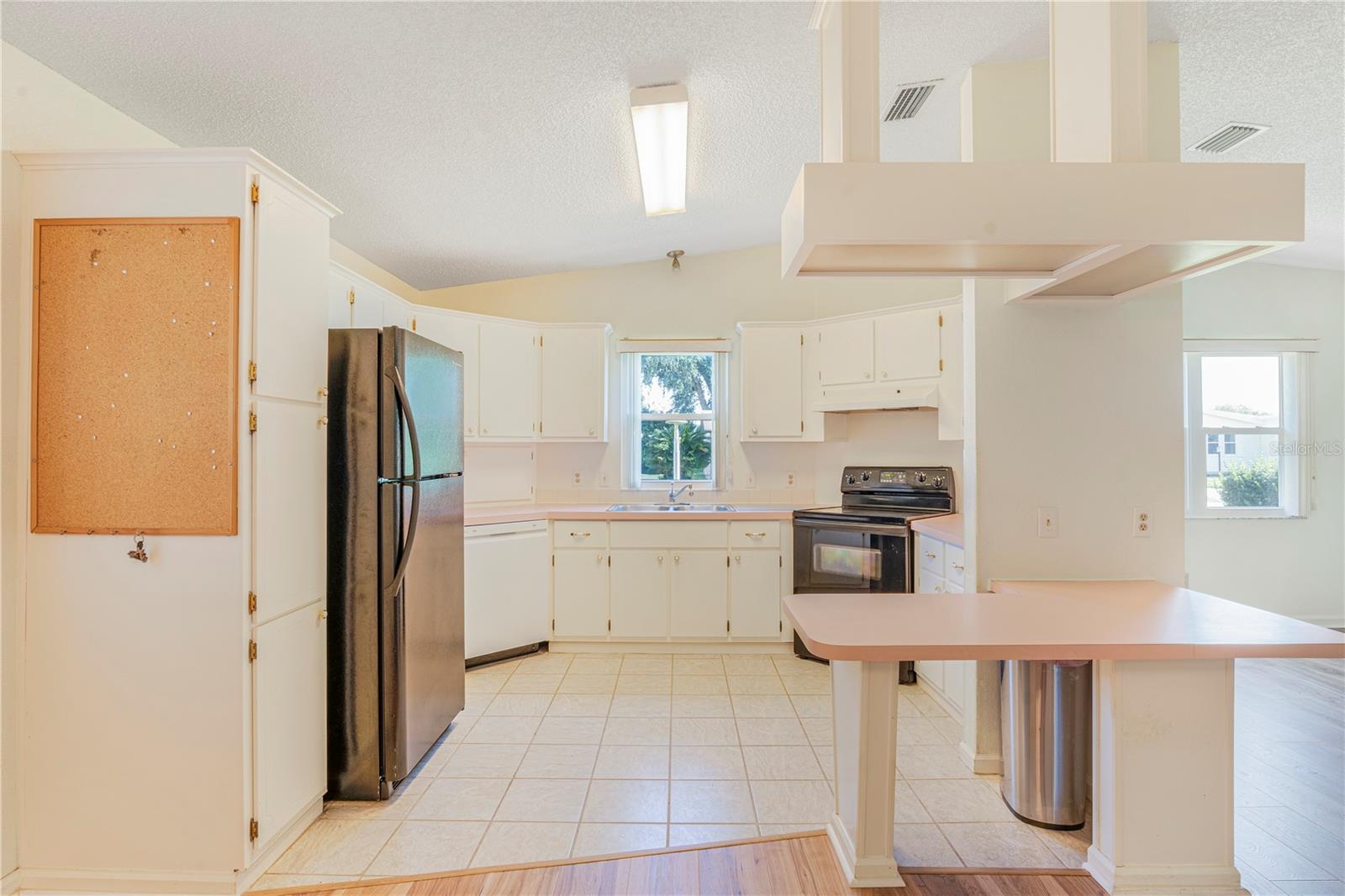 LADY LAKE ORANGE BLOSSOM GARDENS UNIT 13 - Residential