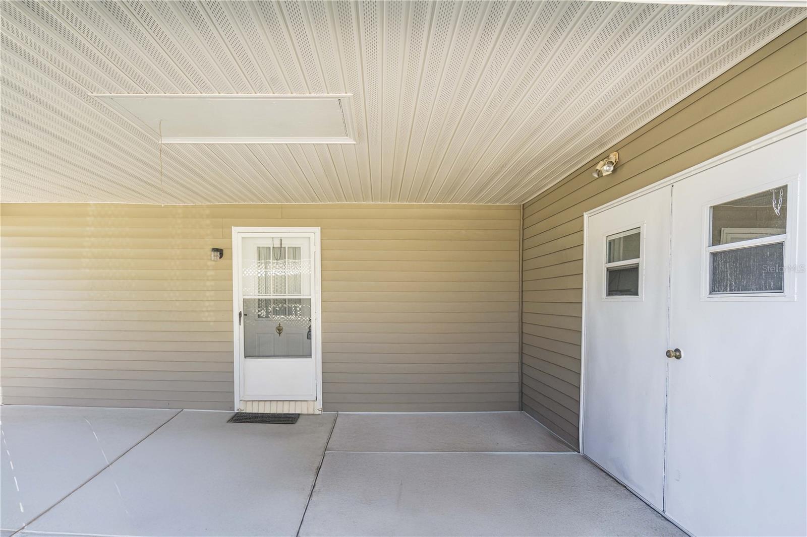 LADY LAKE ORANGE BLOSSOM GARDENS UNIT 13 - Residential